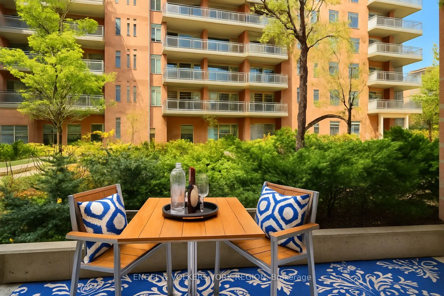 281 Woodbridge Avenue, #106