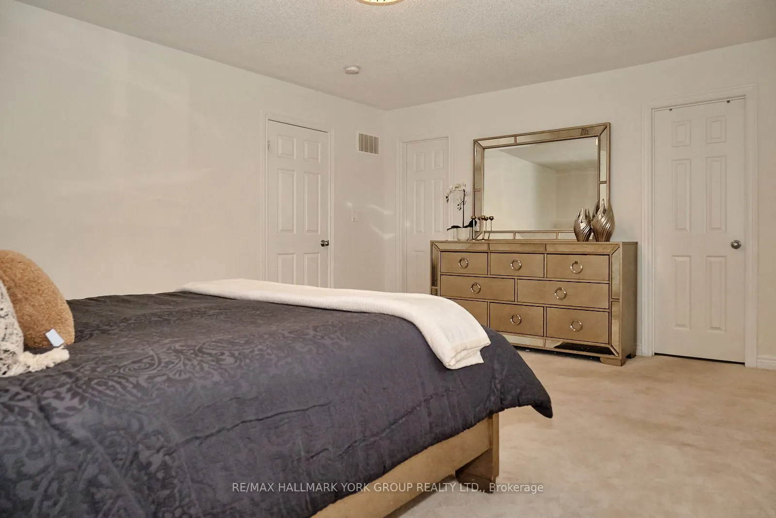 133 Long Street