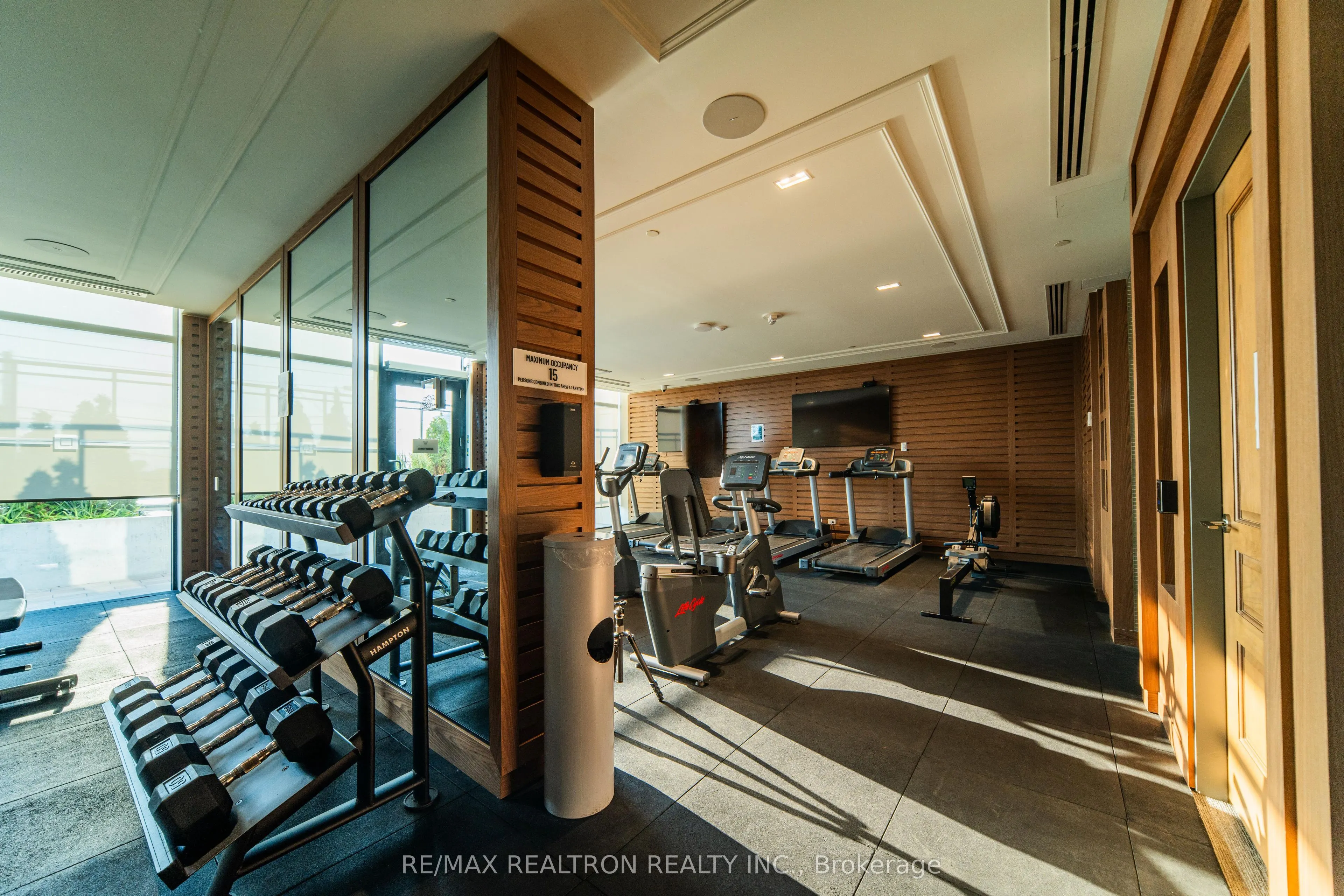 1 Grandview Avenue, #2105