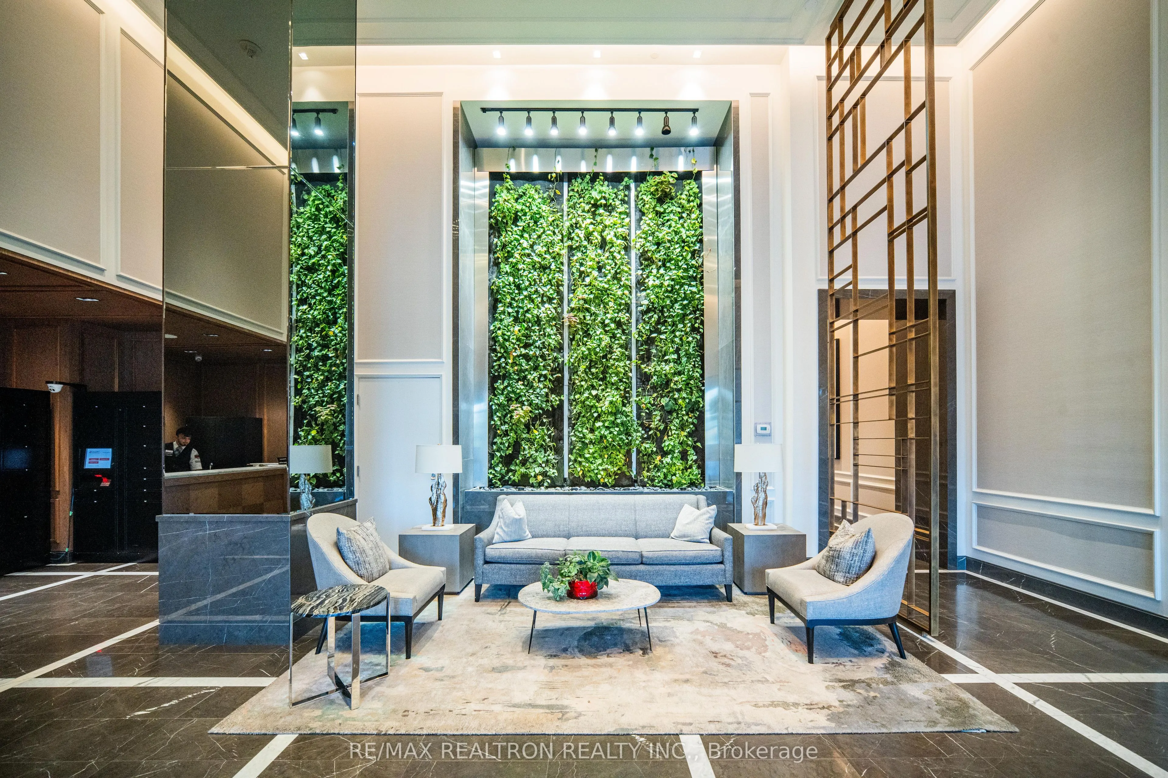 1 Grandview Avenue, #2105