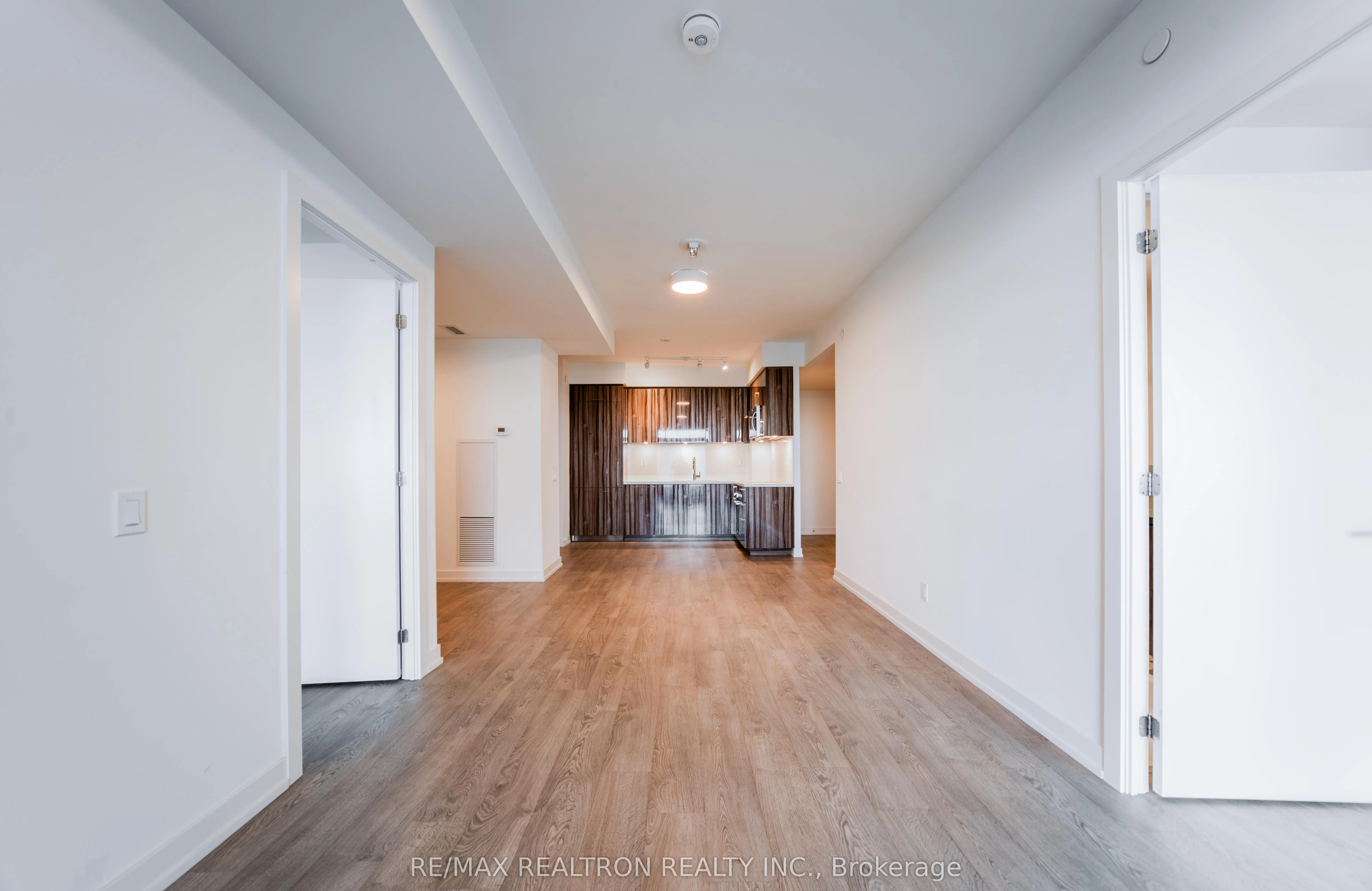 1 Grandview Avenue, #2105