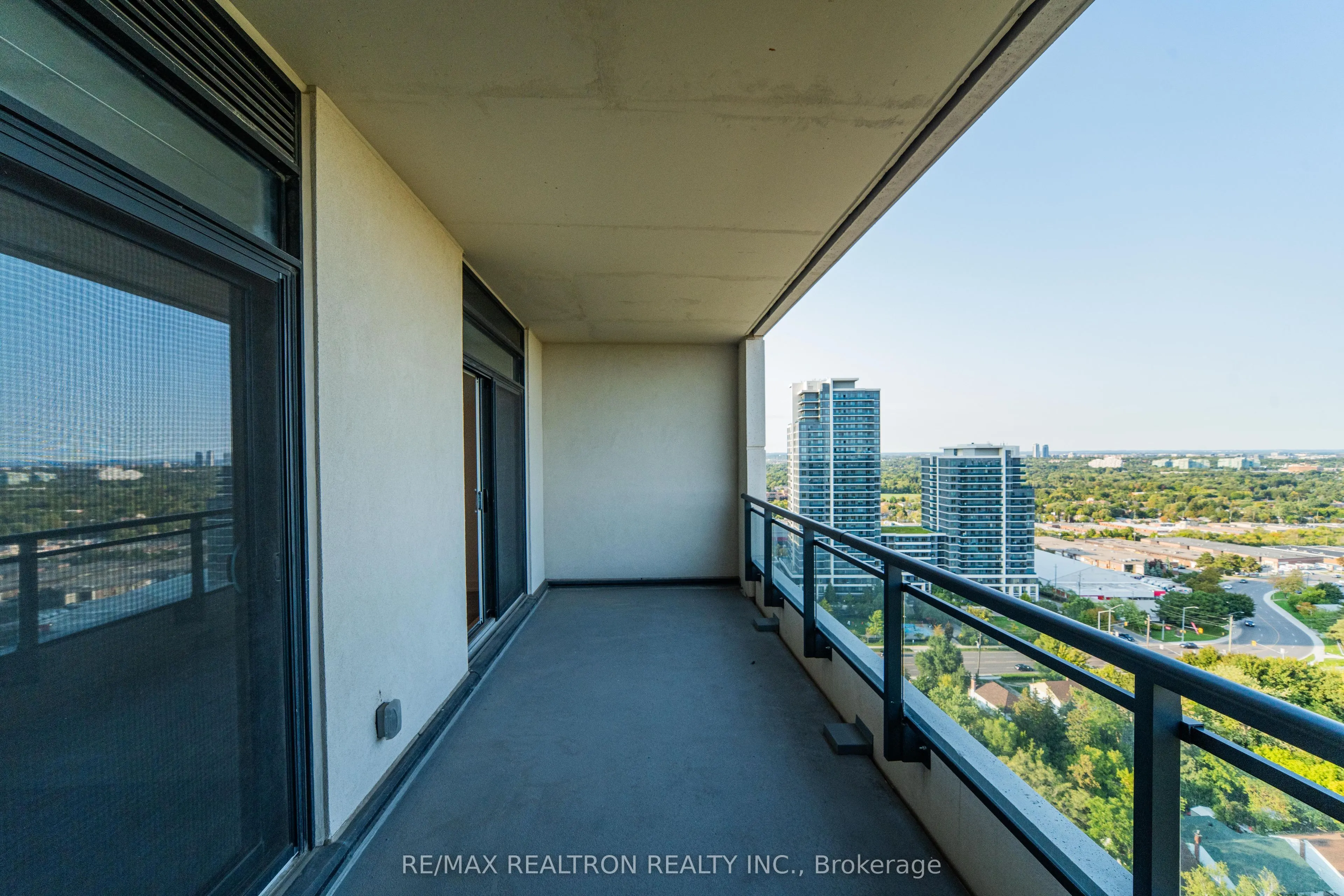 1 Grandview Avenue, #2105
