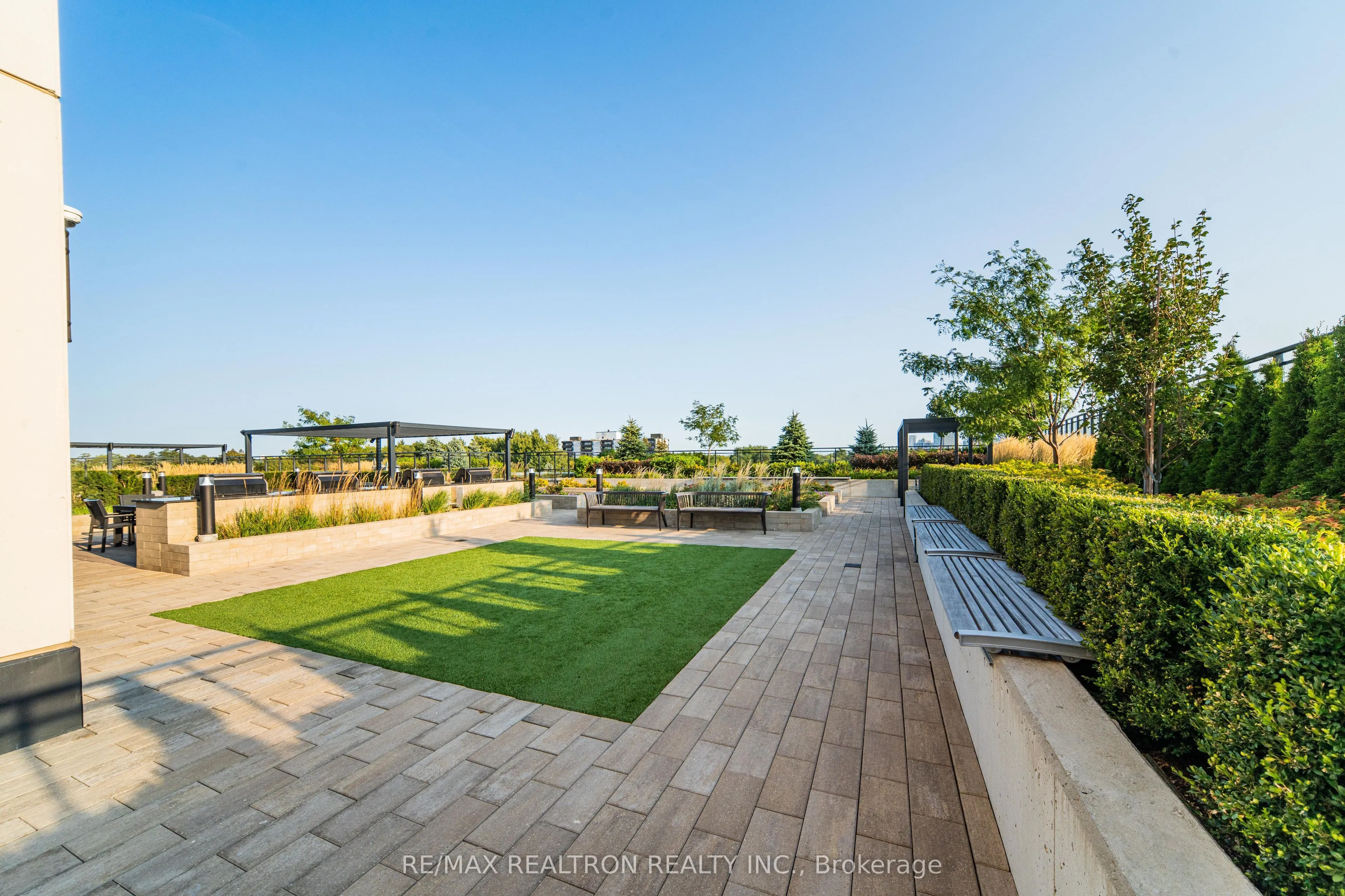 1 Grandview Avenue, #2105