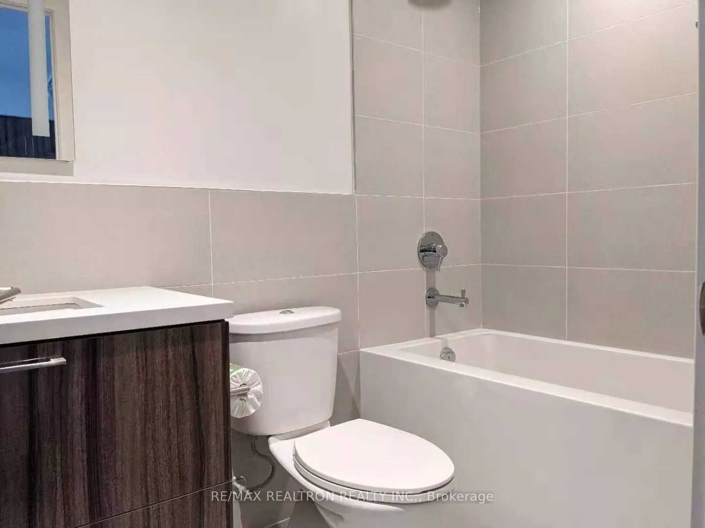 1 Grandview Avenue, #2105