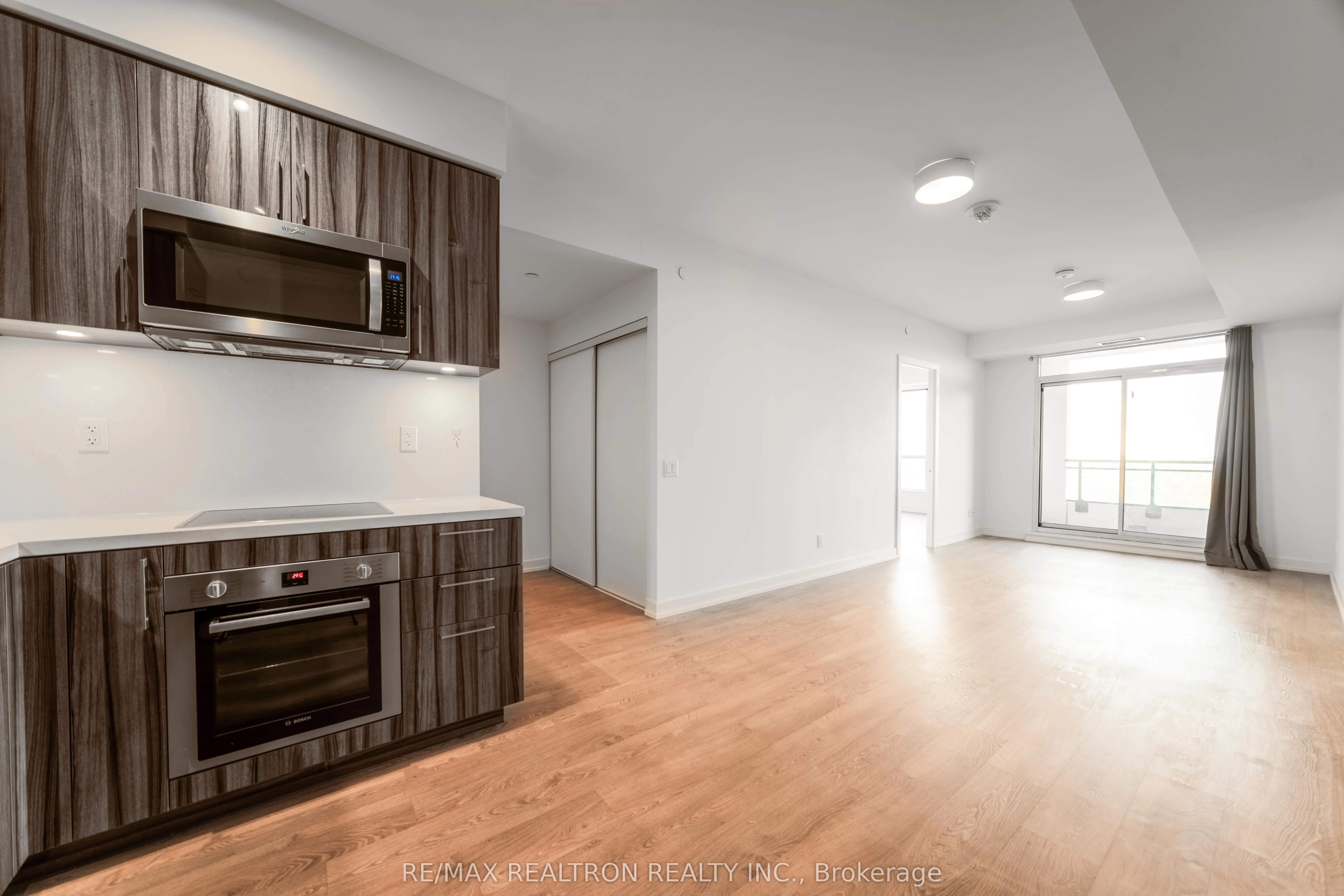 1 Grandview Avenue, #2105