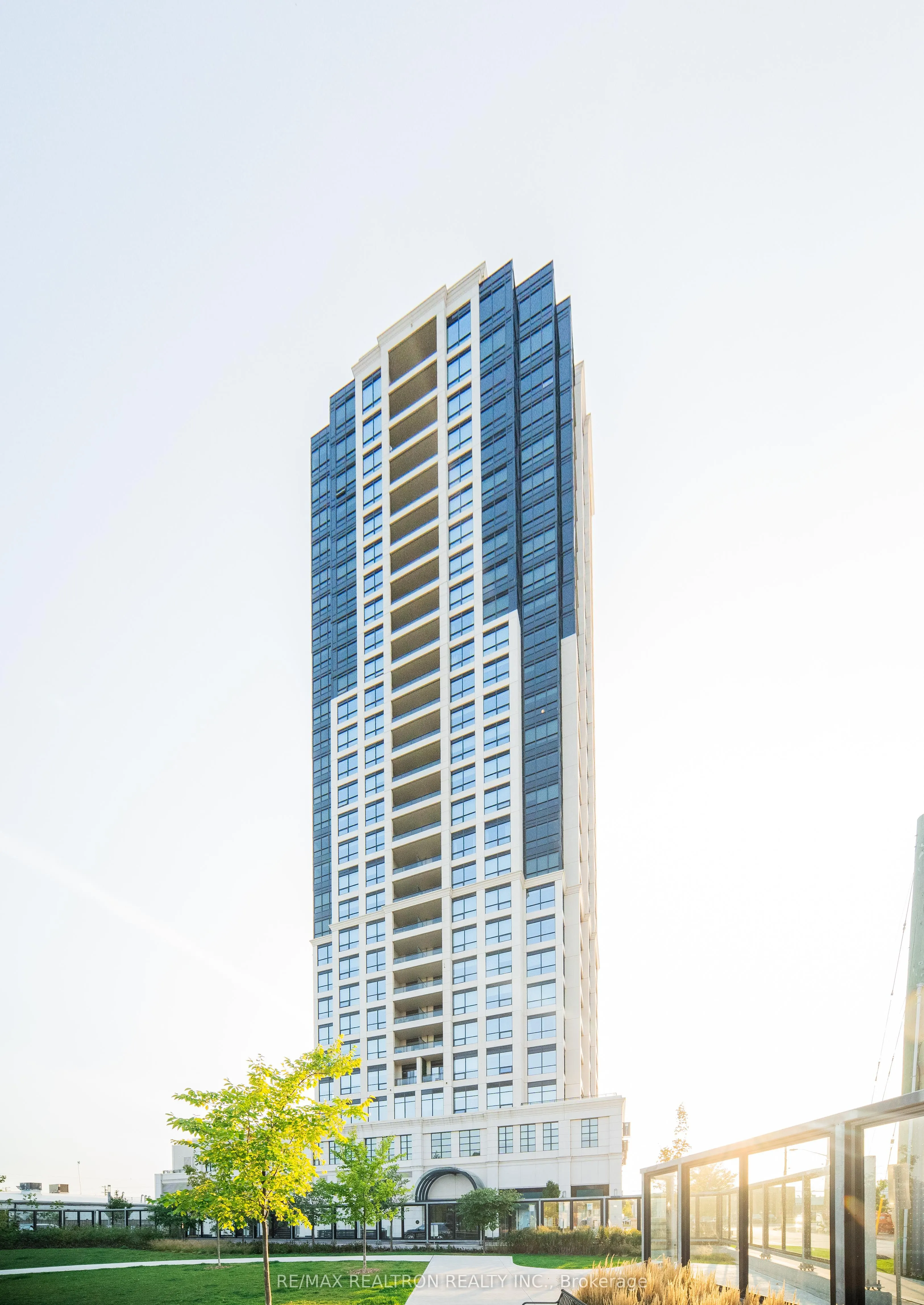 1 Grandview Avenue, #2105