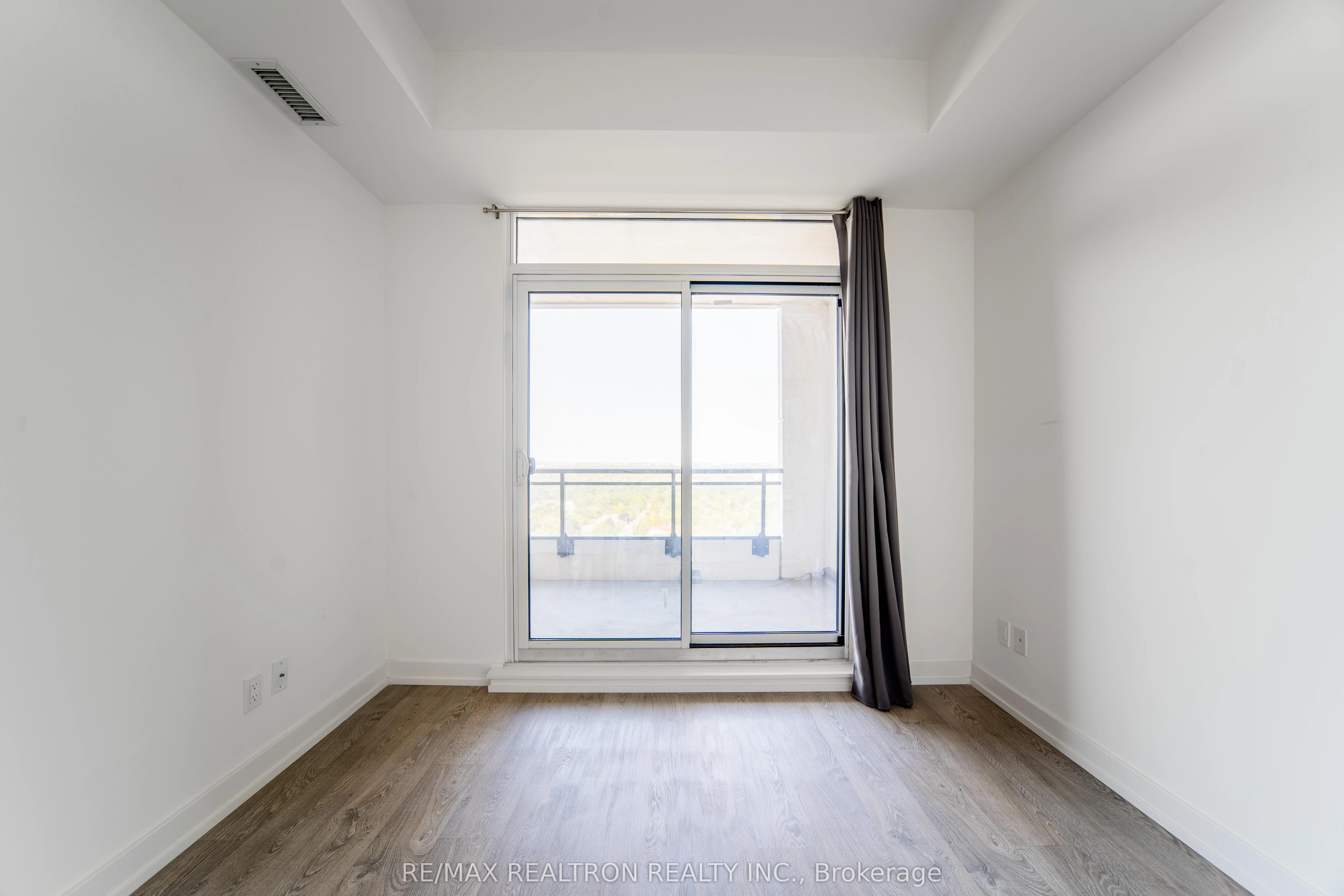 1 Grandview Avenue, #2105