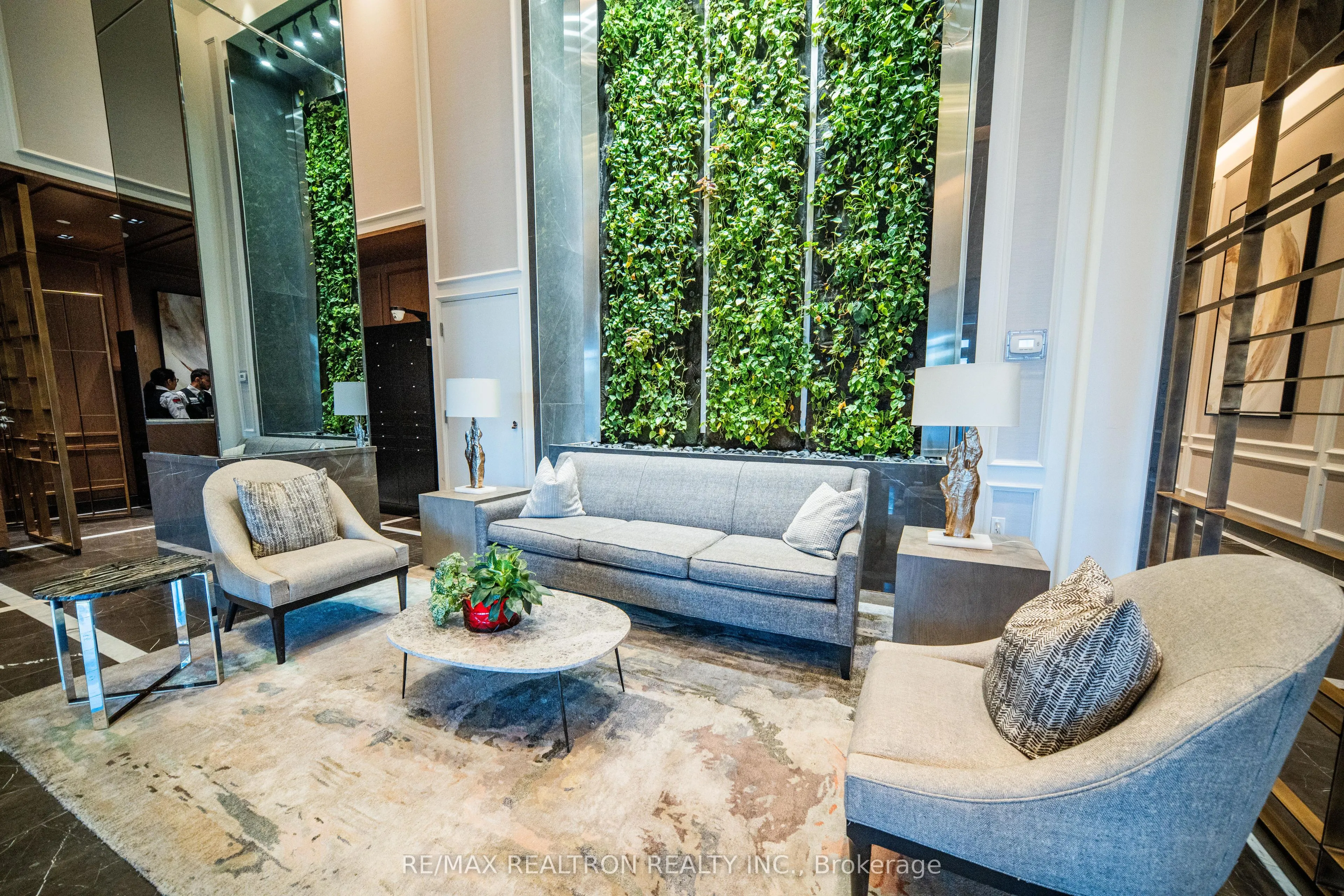 1 Grandview Avenue, #2105