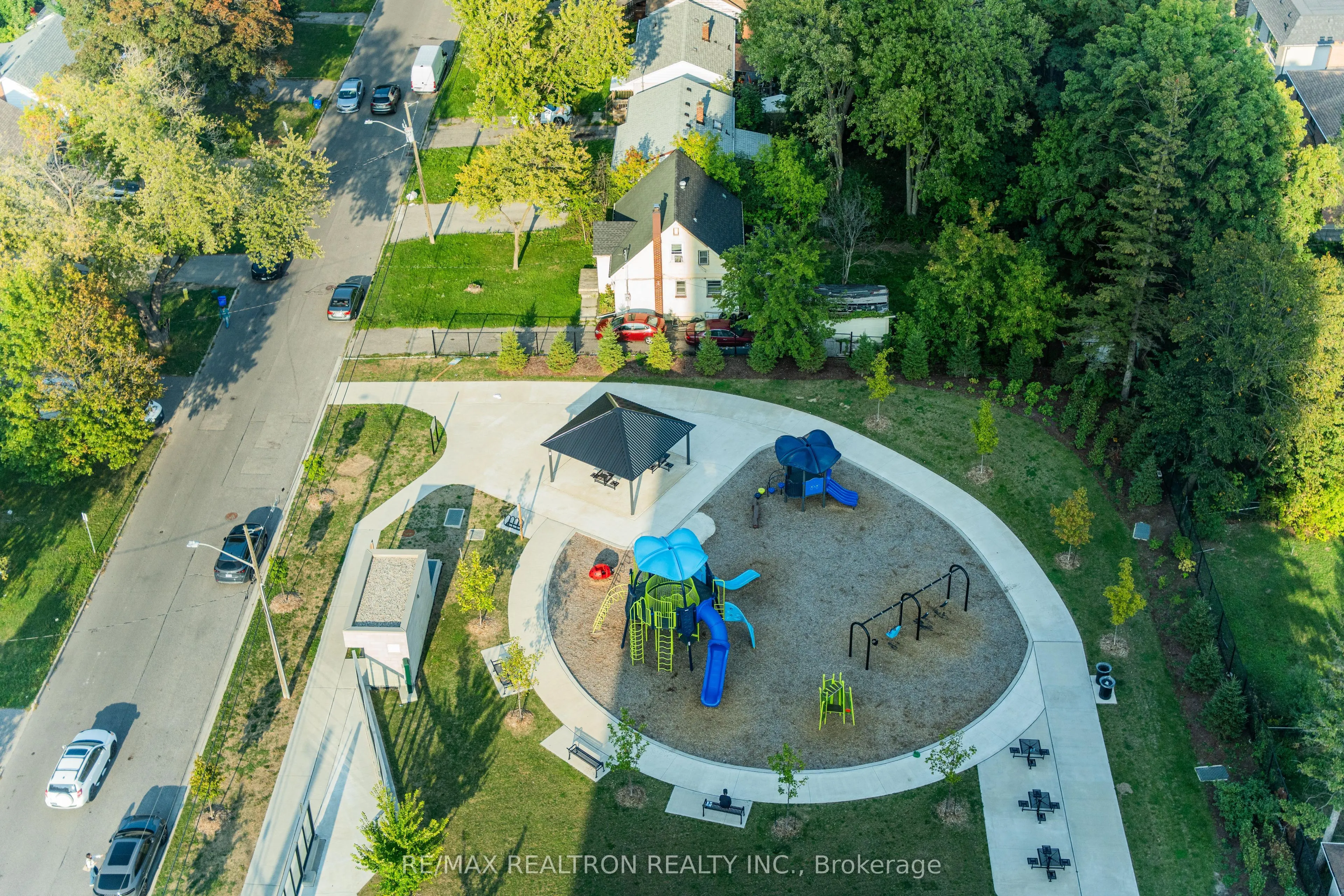 1 Grandview Avenue, #2105