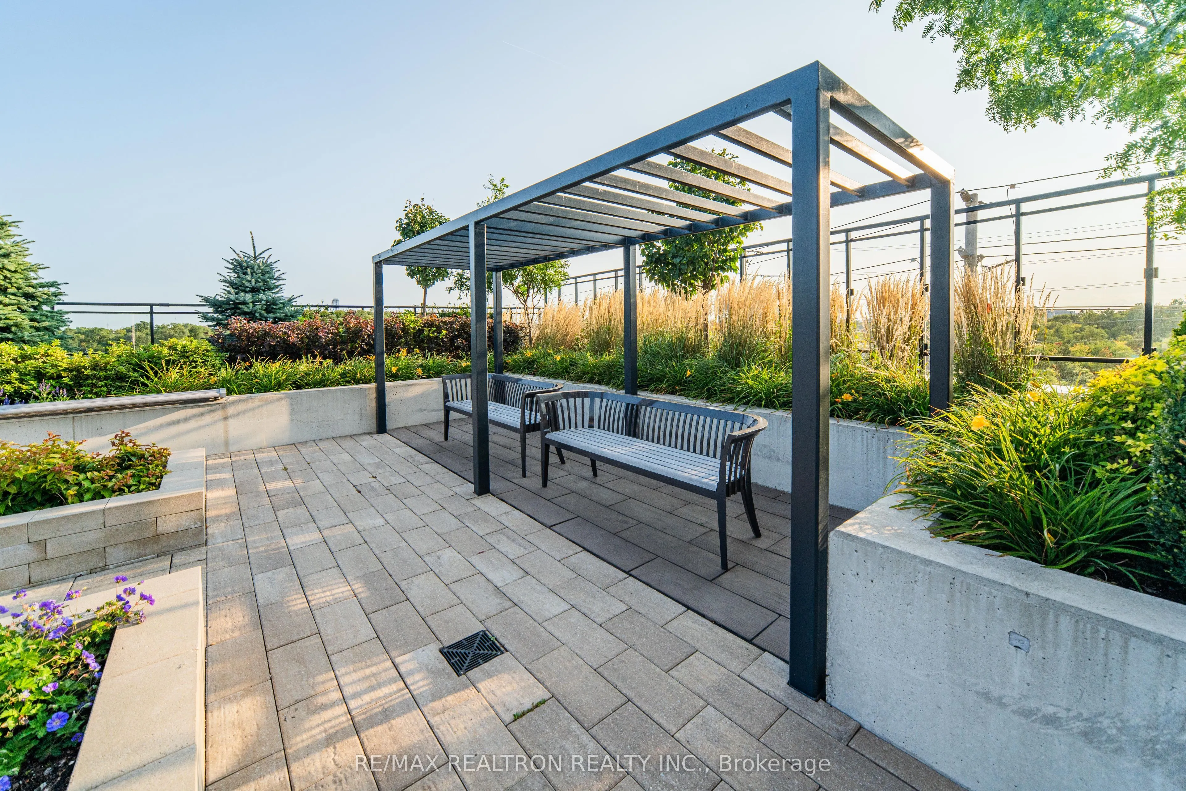 1 Grandview Avenue, #2105