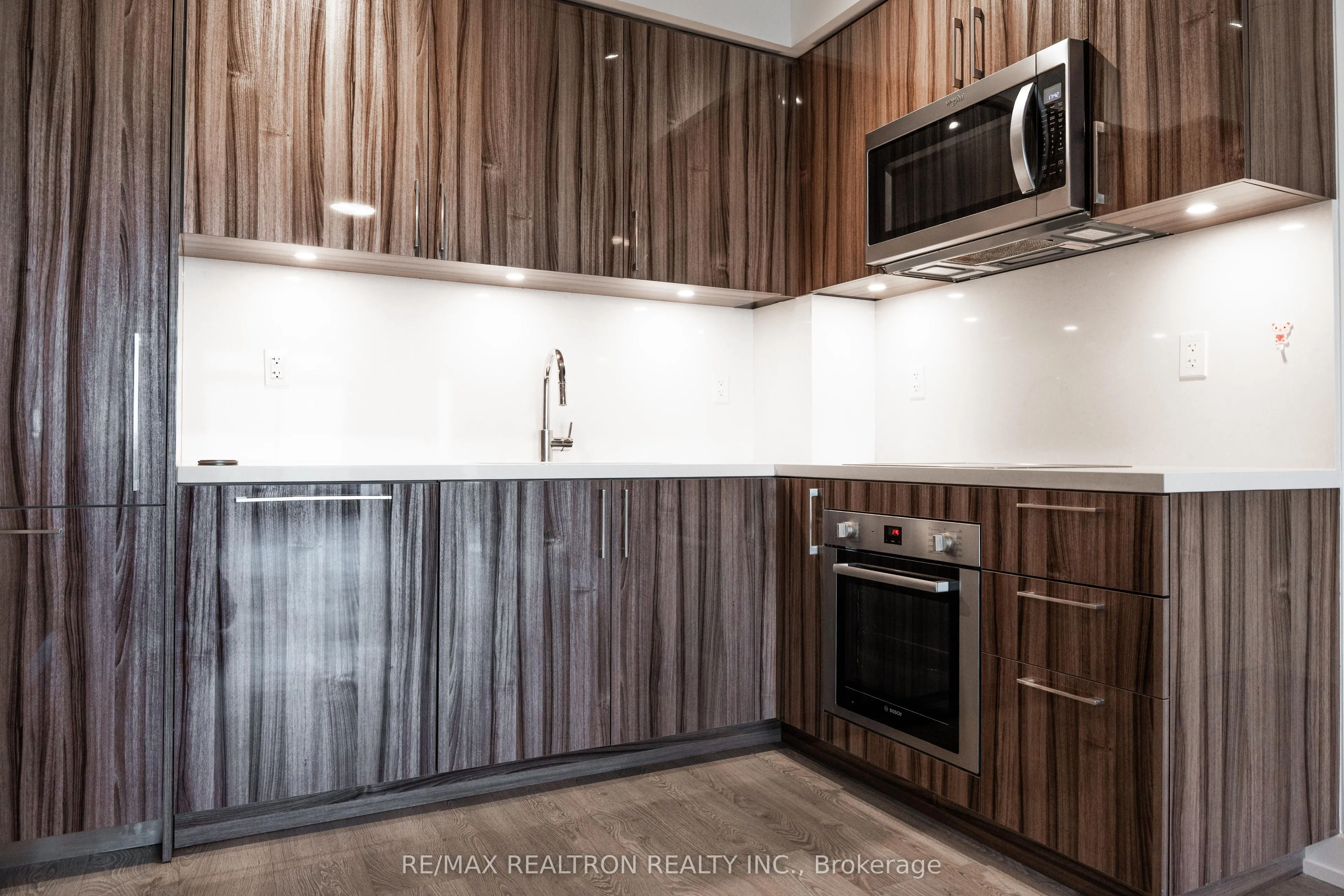 1 Grandview Avenue, #2105