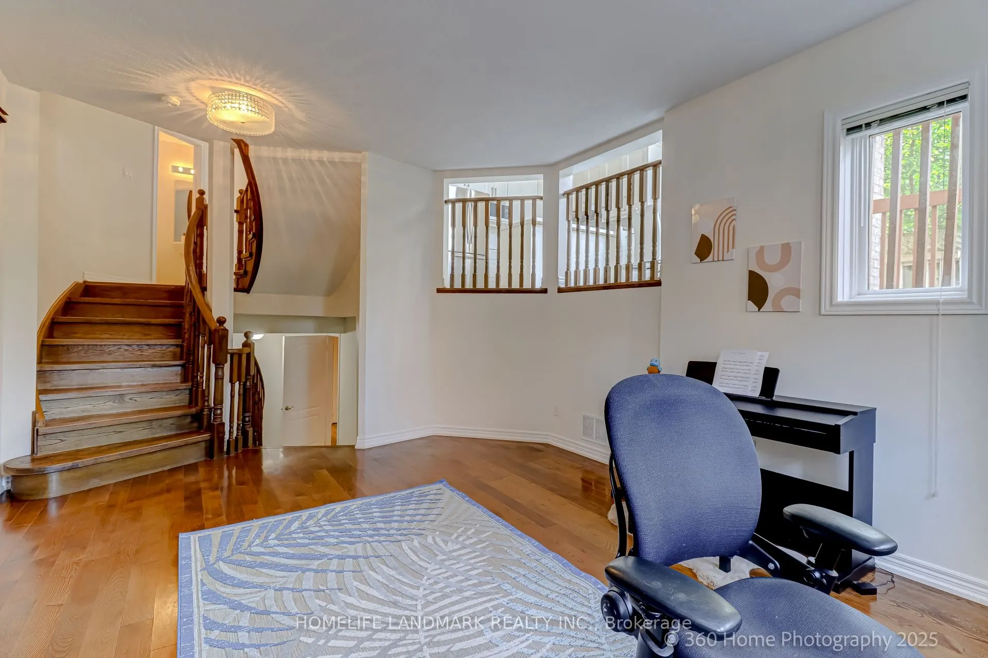 211 Frank Endean Road
