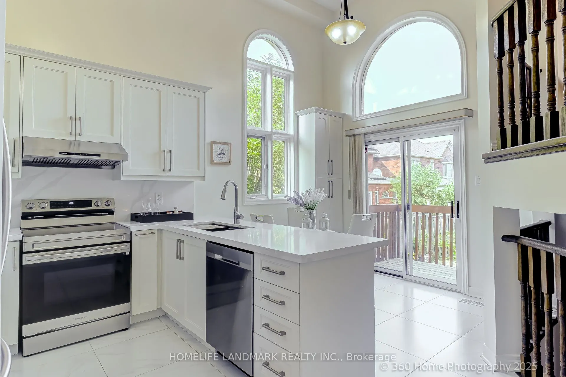 211 Frank Endean Road