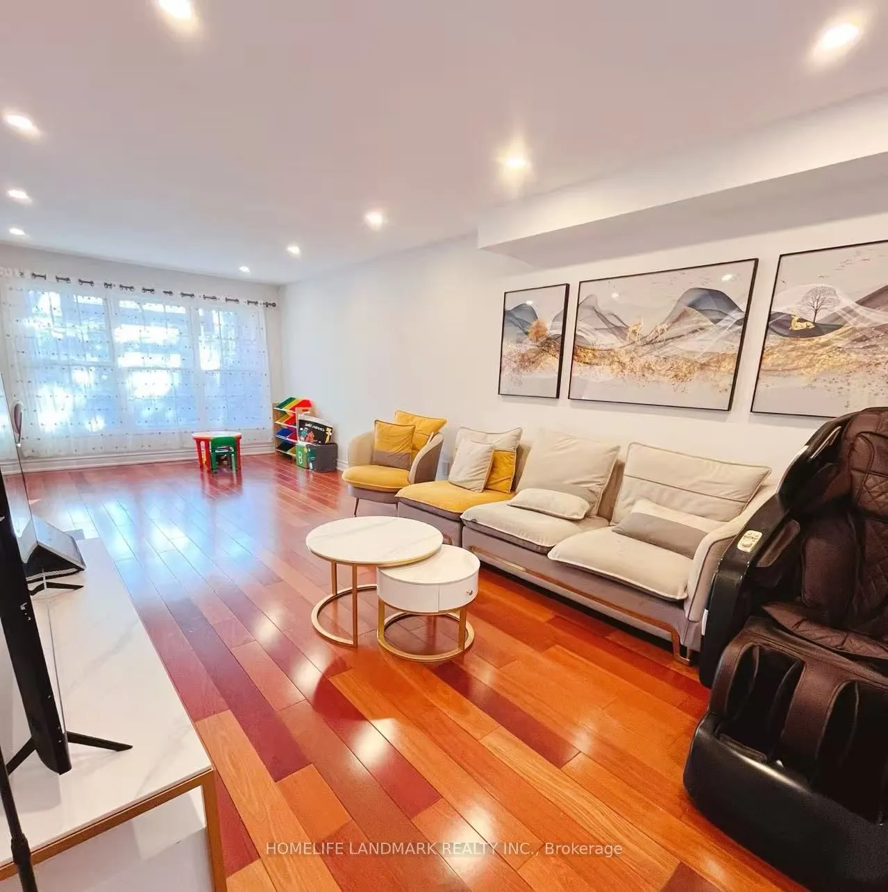 2 Marion Crescent