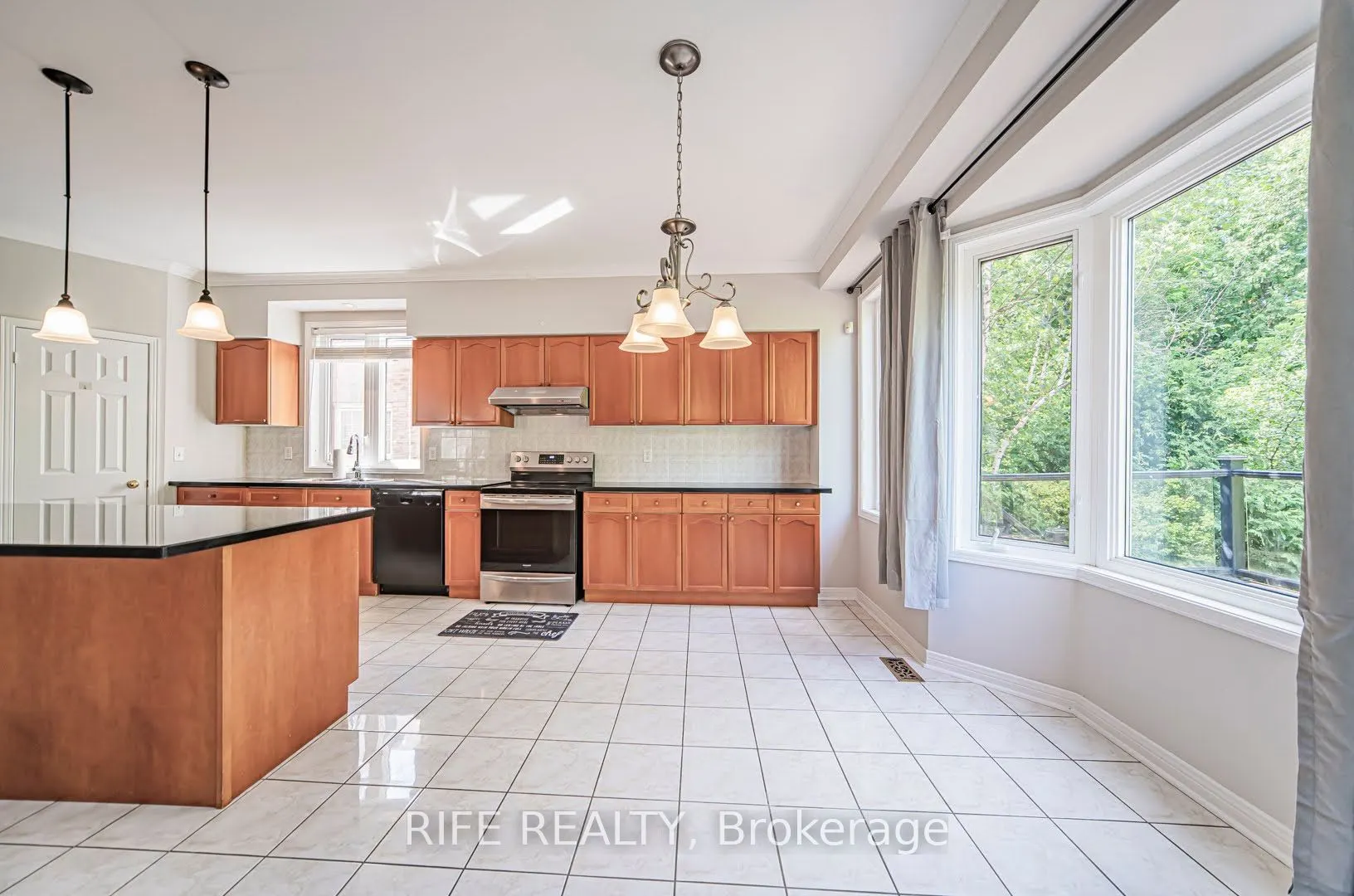 37 Burndenford Crescent