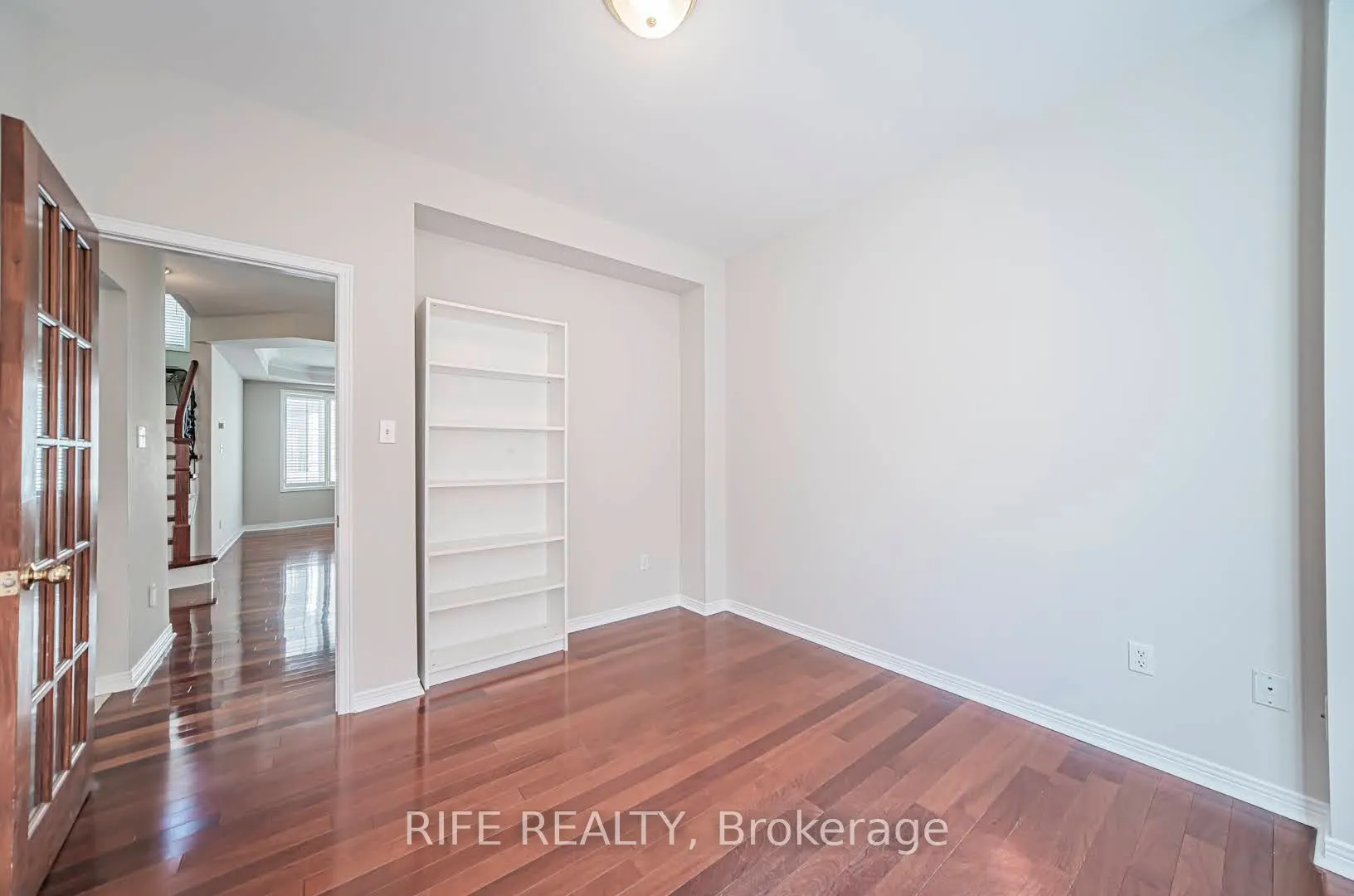 37 Burndenford Crescent