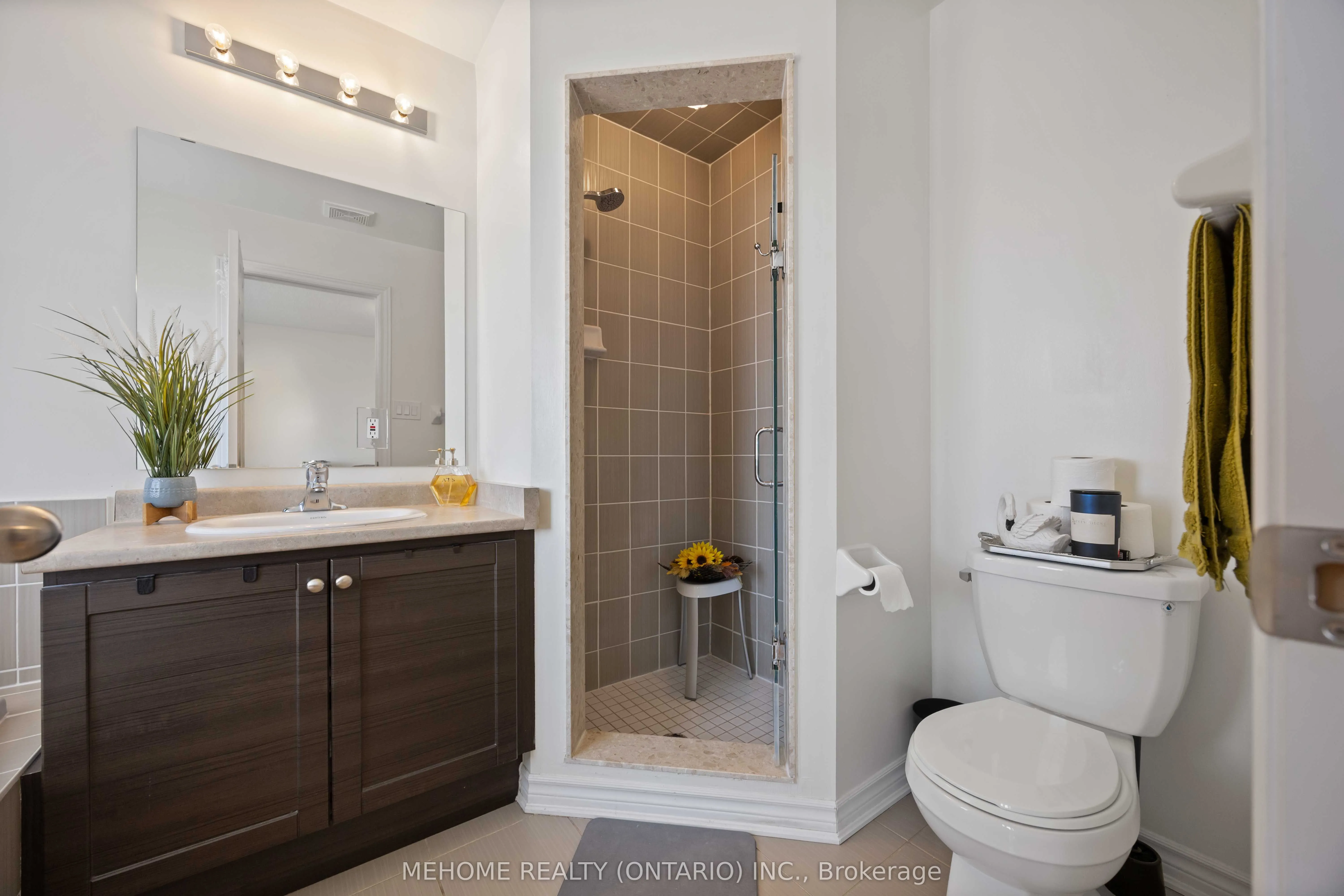 251 Dundas Way