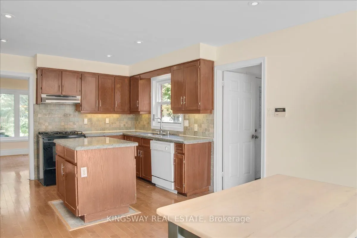 26 Cynthia Crescent