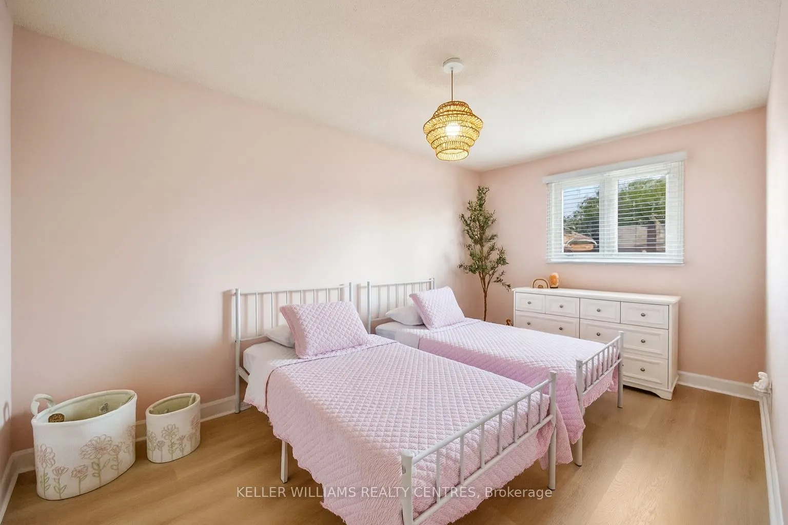47 Whitburn Crescent