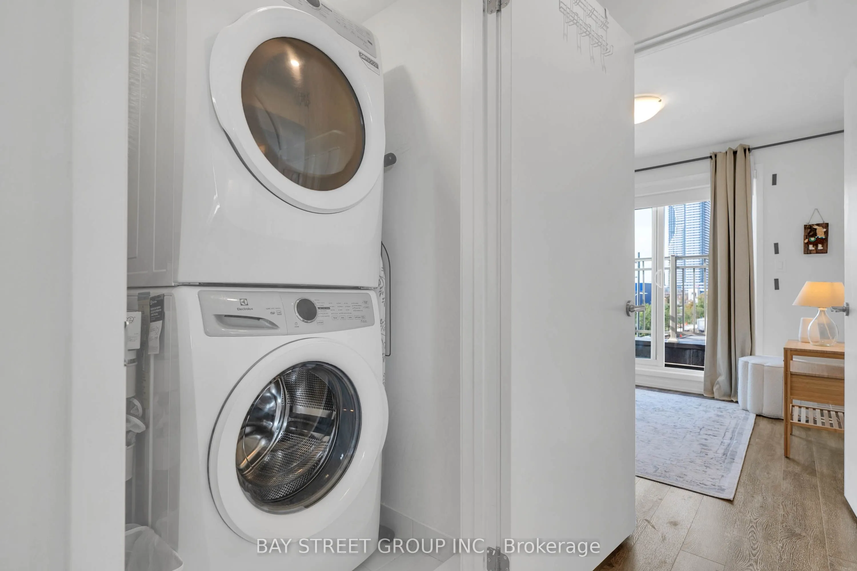 150 Honeycrisp Crescent, #268