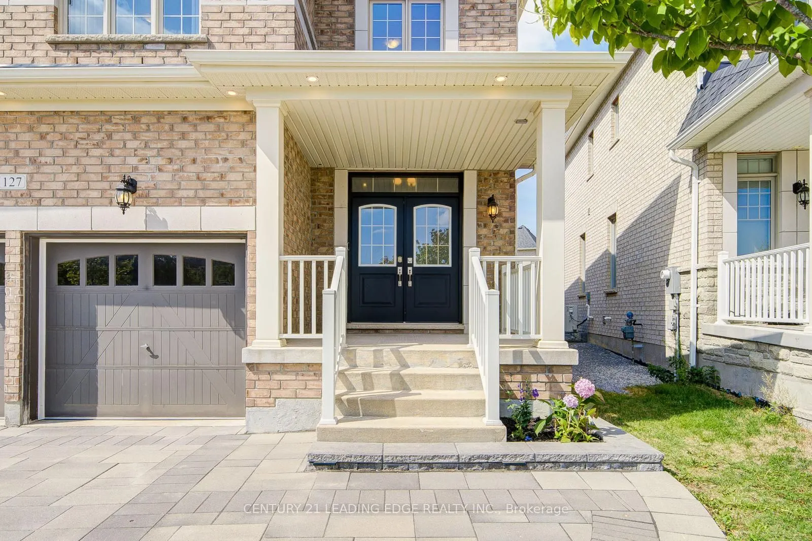 127 Warren McBride Crescent