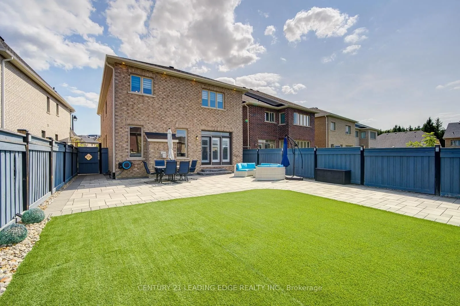 127 Warren McBride Crescent