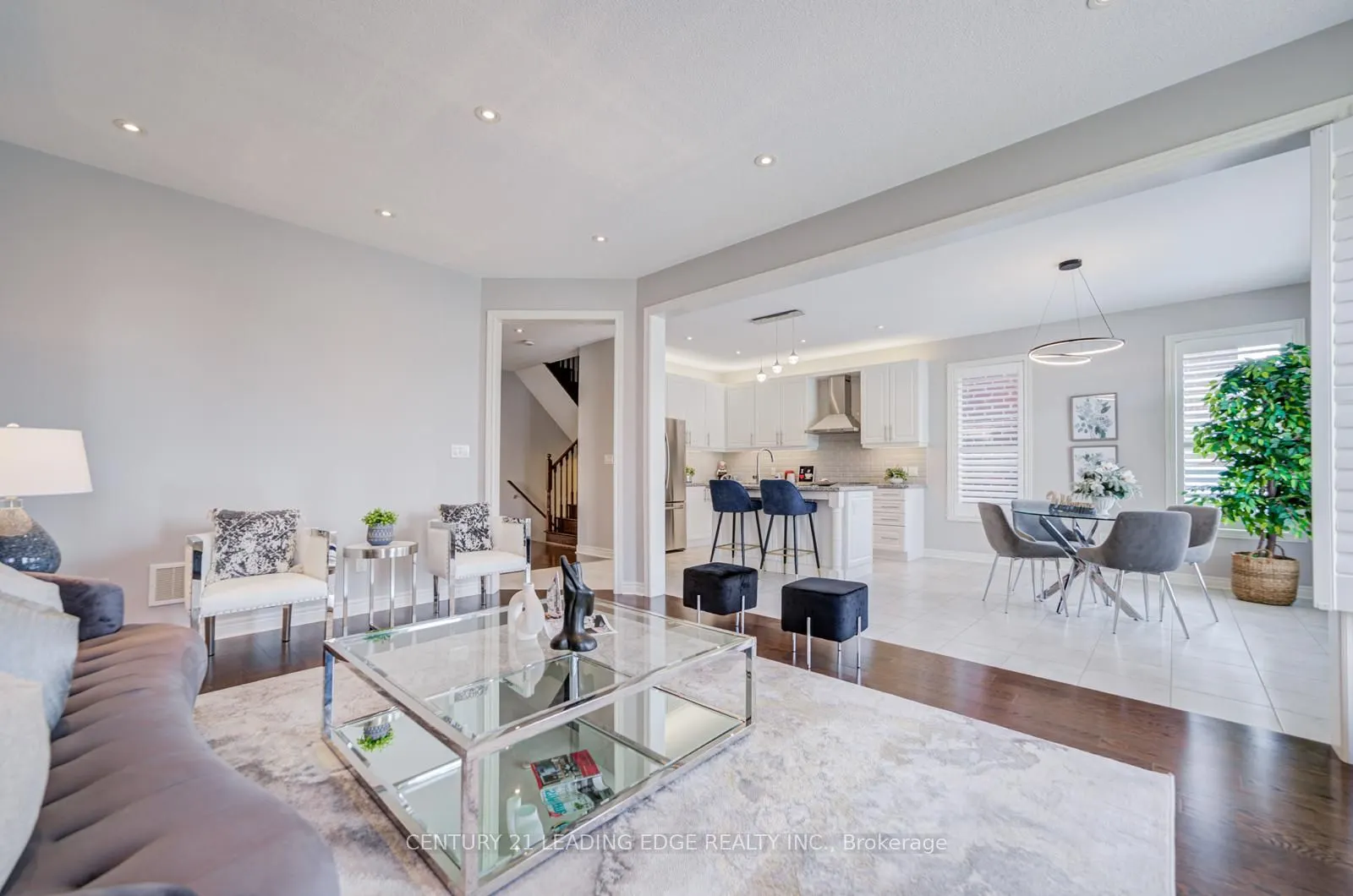 127 Warren McBride Crescent