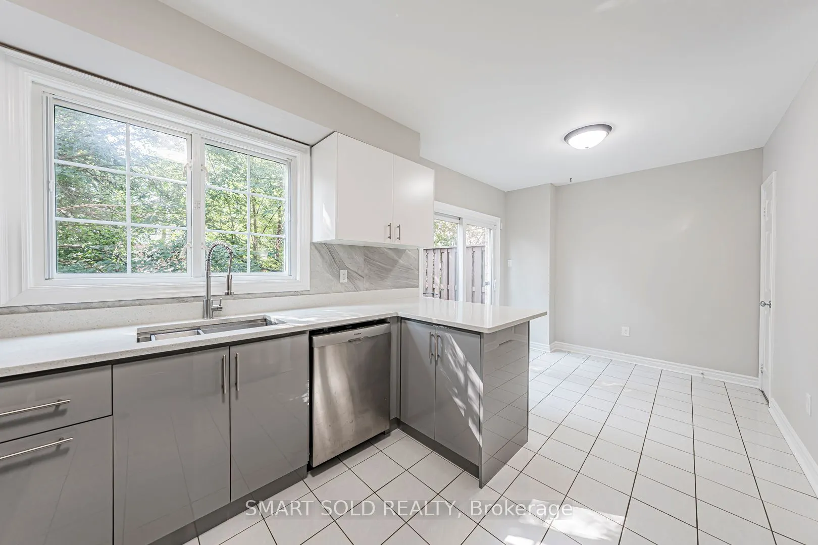 64 Benson Avenue, #7