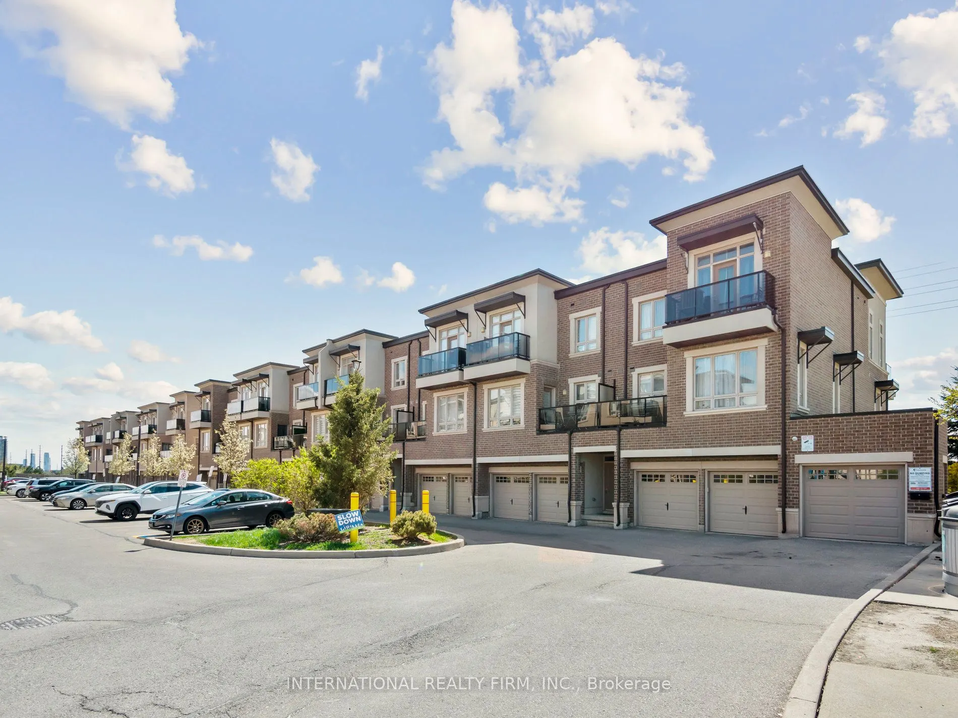 9621 Jane Street, #14