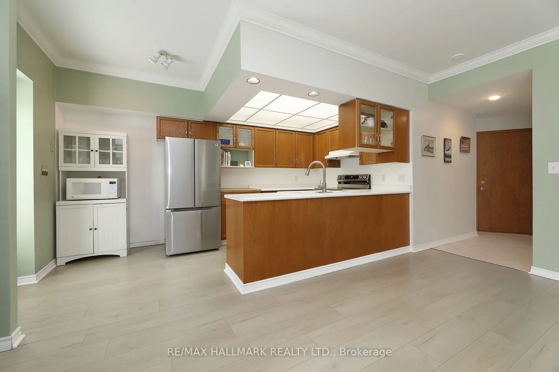 21 George Street, #305