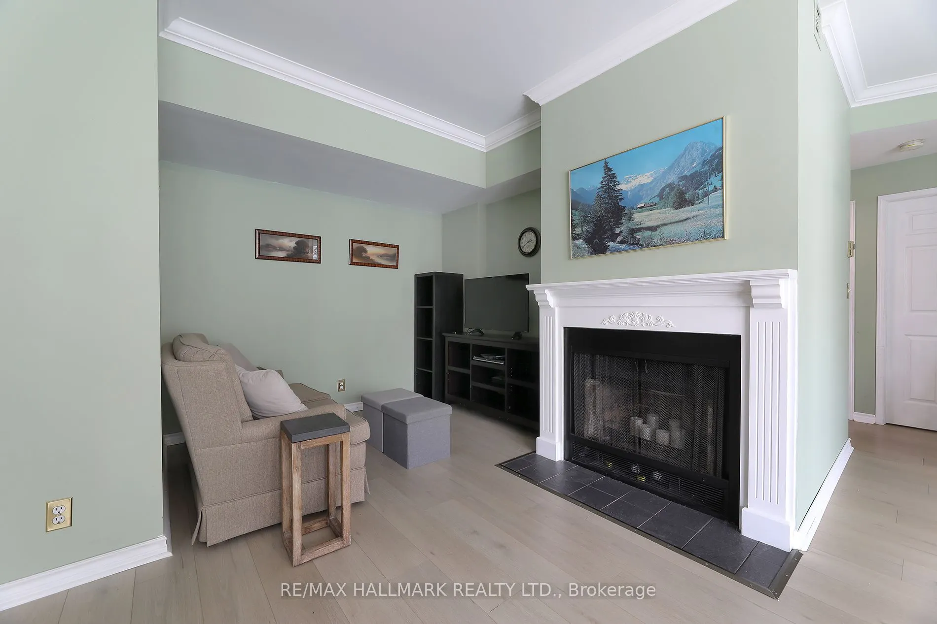 21 George Street, #305