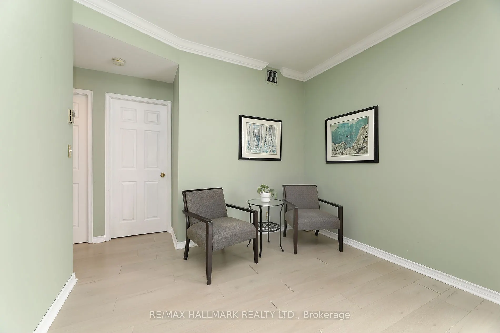 21 George Street, #305