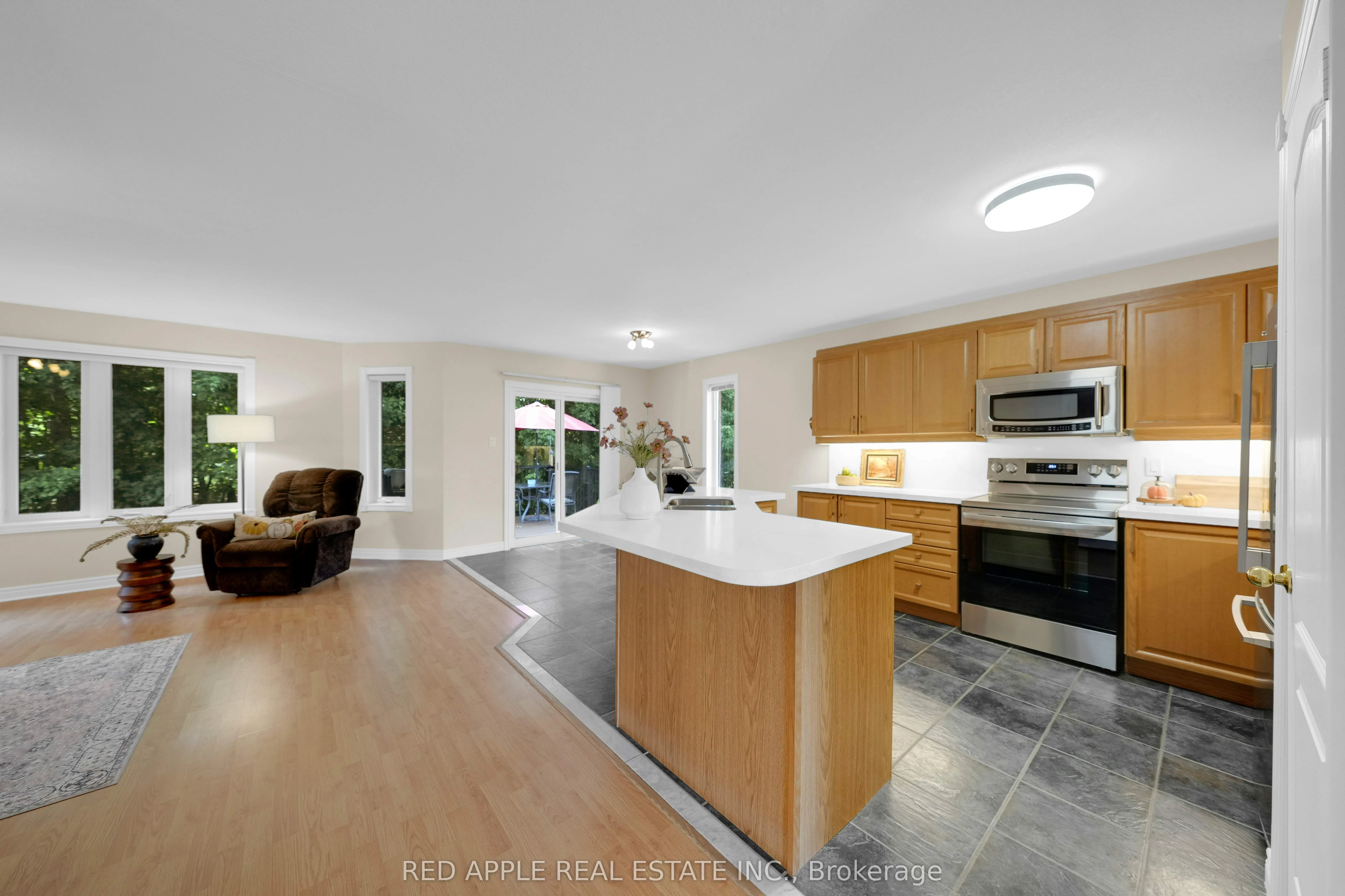 9 Sutherland Avenue