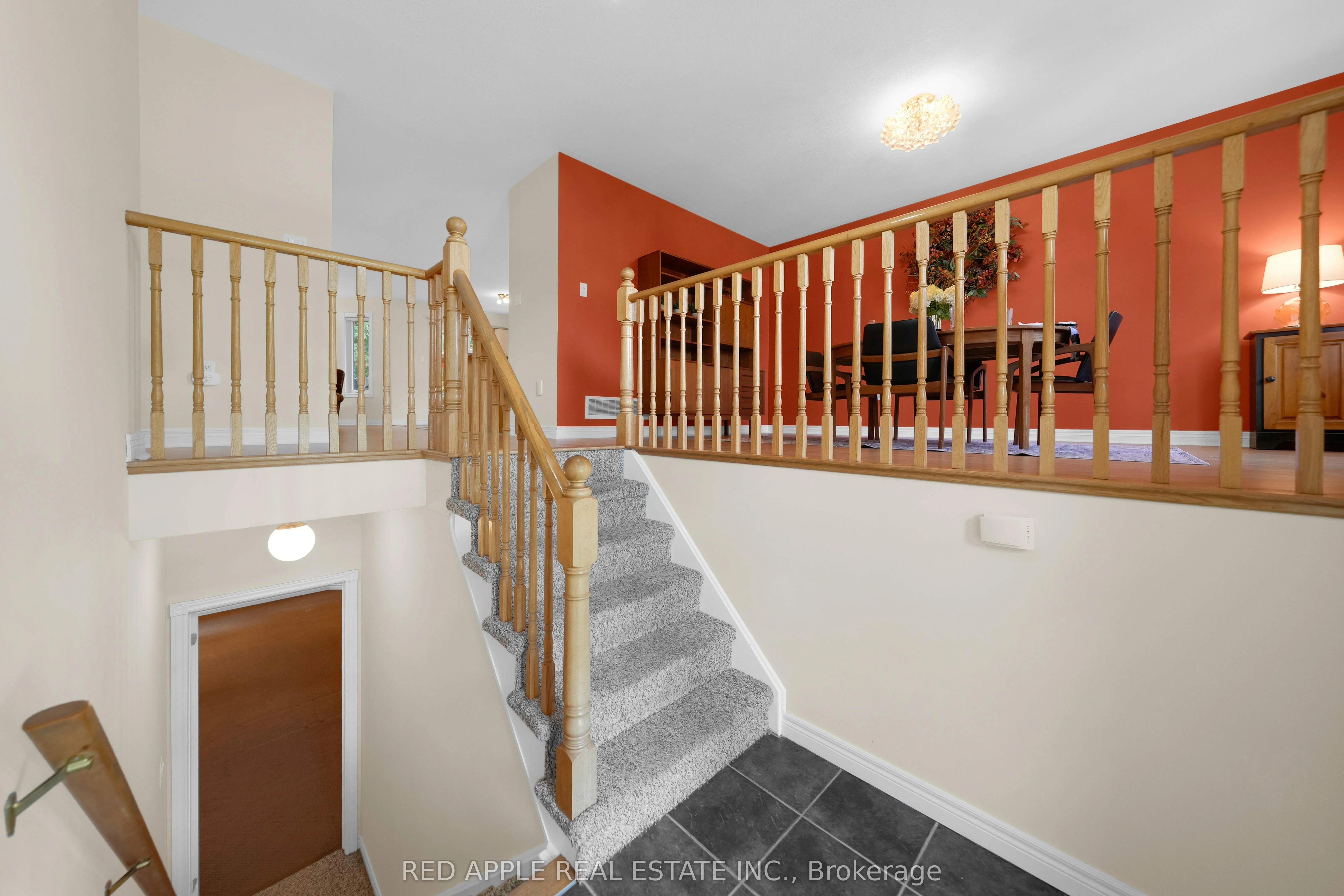 9 Sutherland Avenue