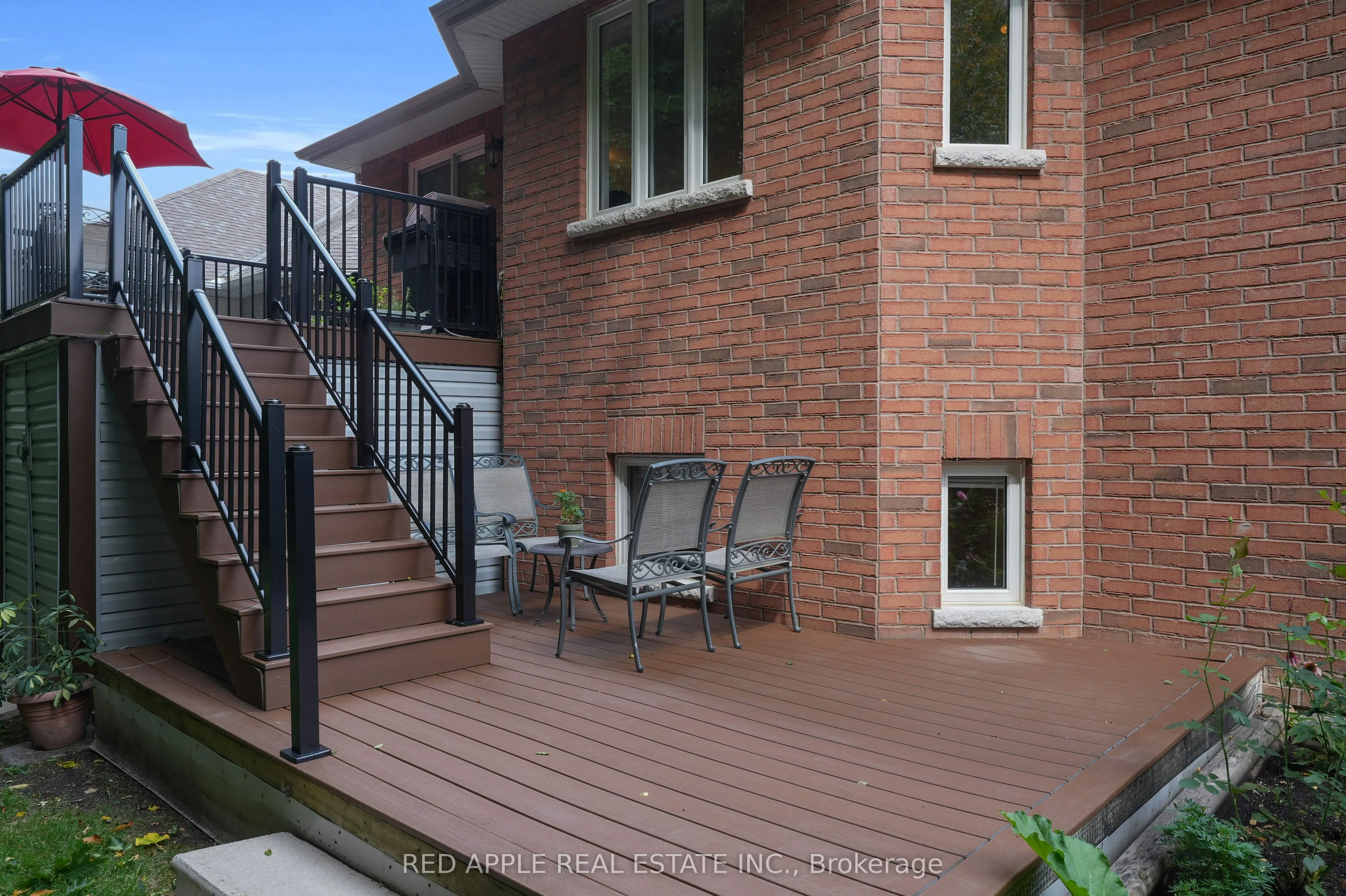 9 Sutherland Avenue