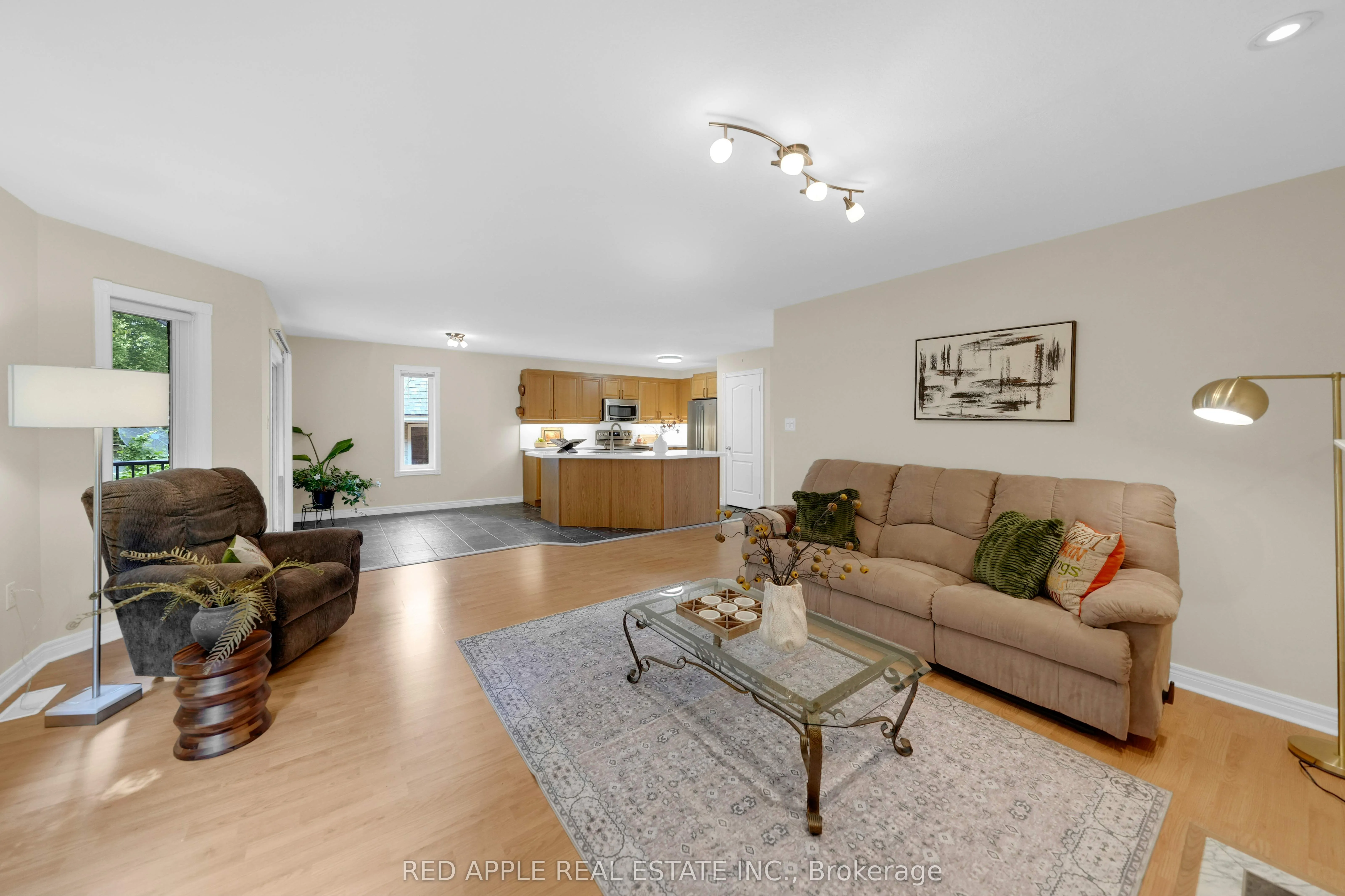 9 Sutherland Avenue