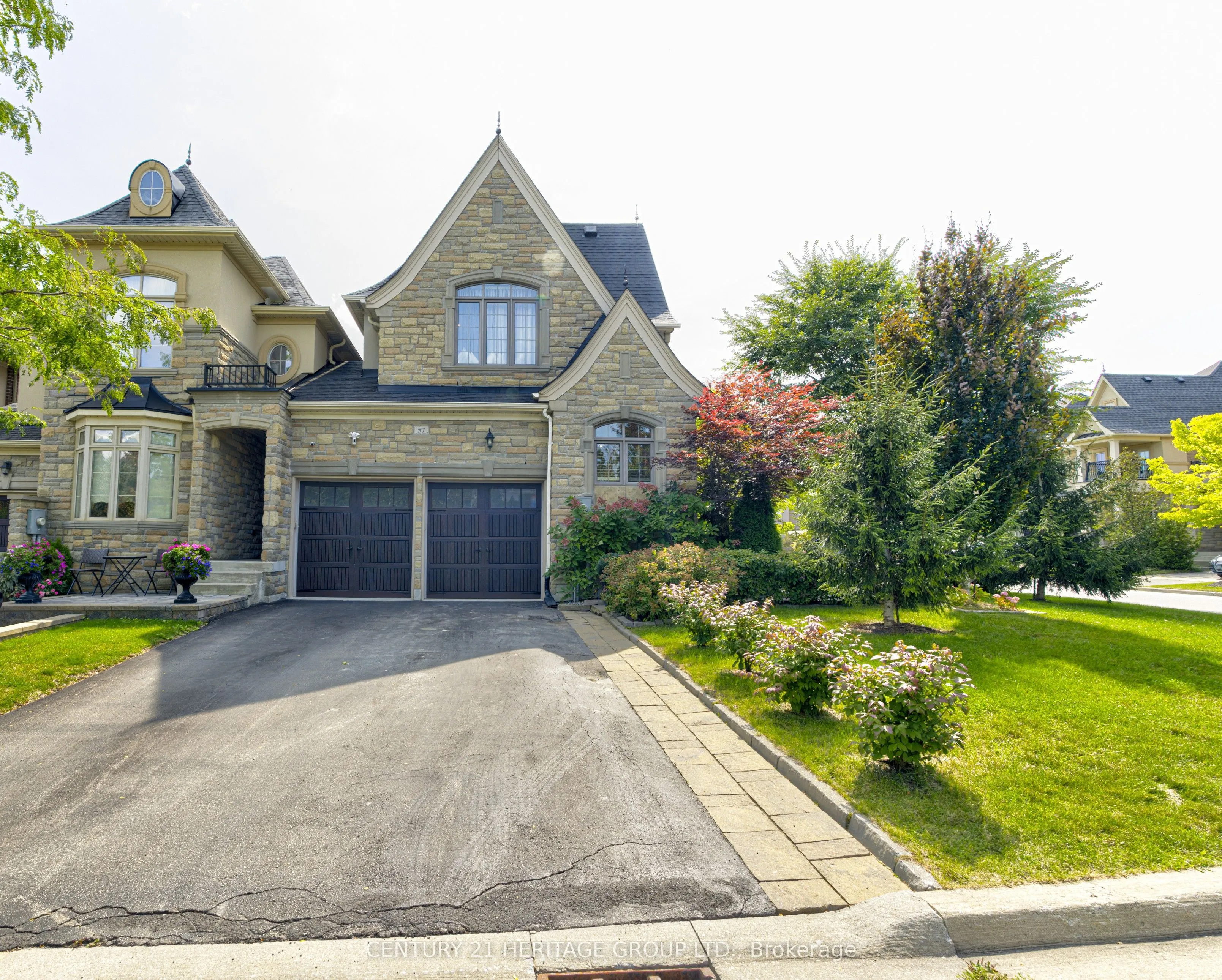 57 Robert Berry Crescent