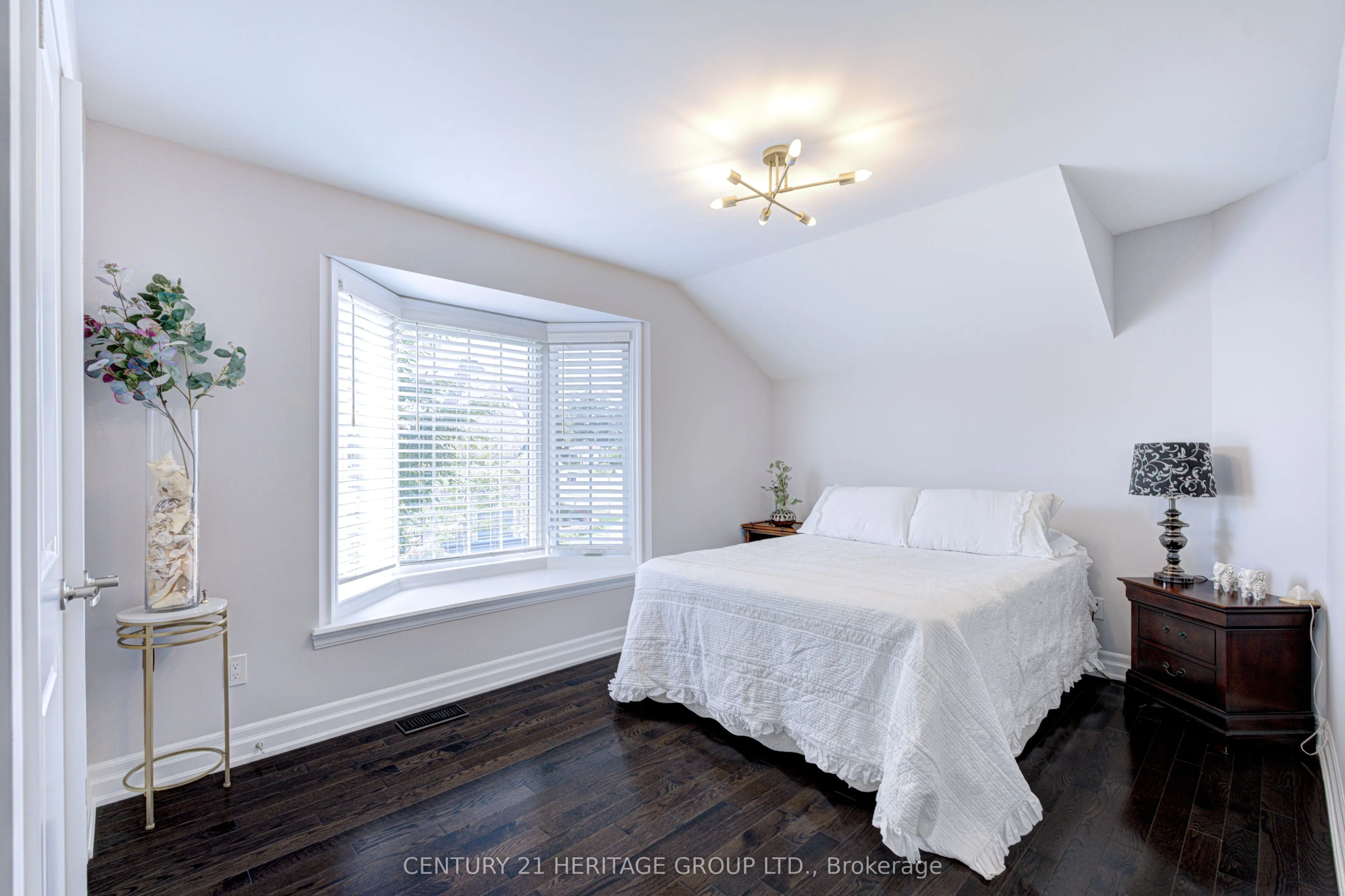 57 Robert Berry Crescent