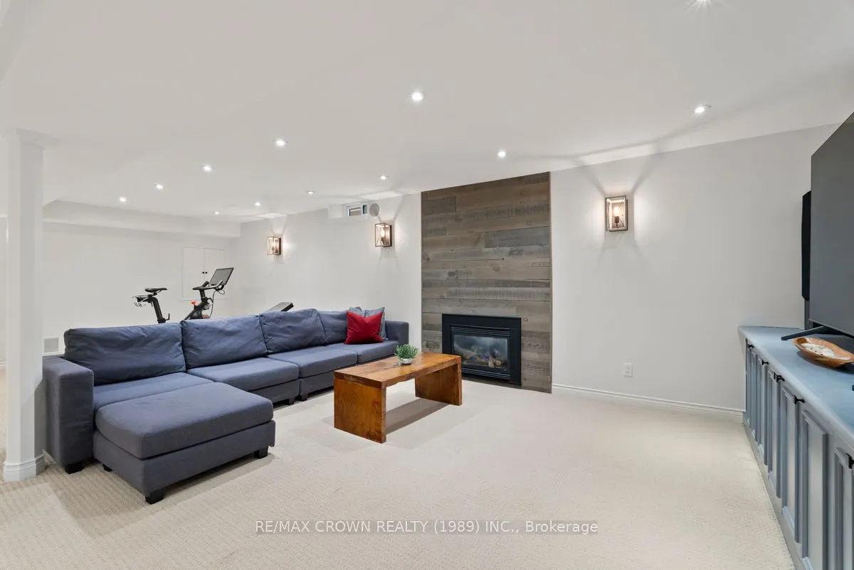 53 Cranberry Lane