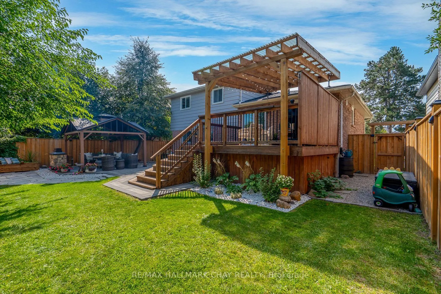 277 Tupper Boulevard