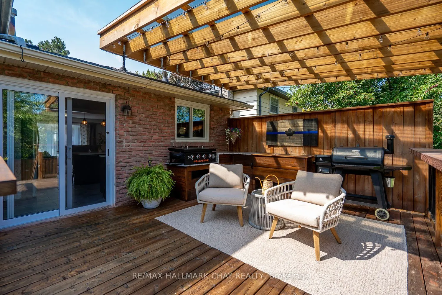 277 Tupper Boulevard