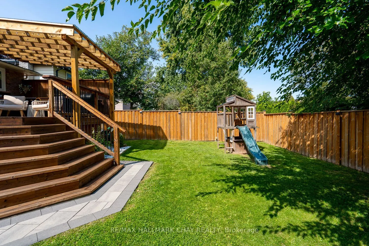 277 Tupper Boulevard
