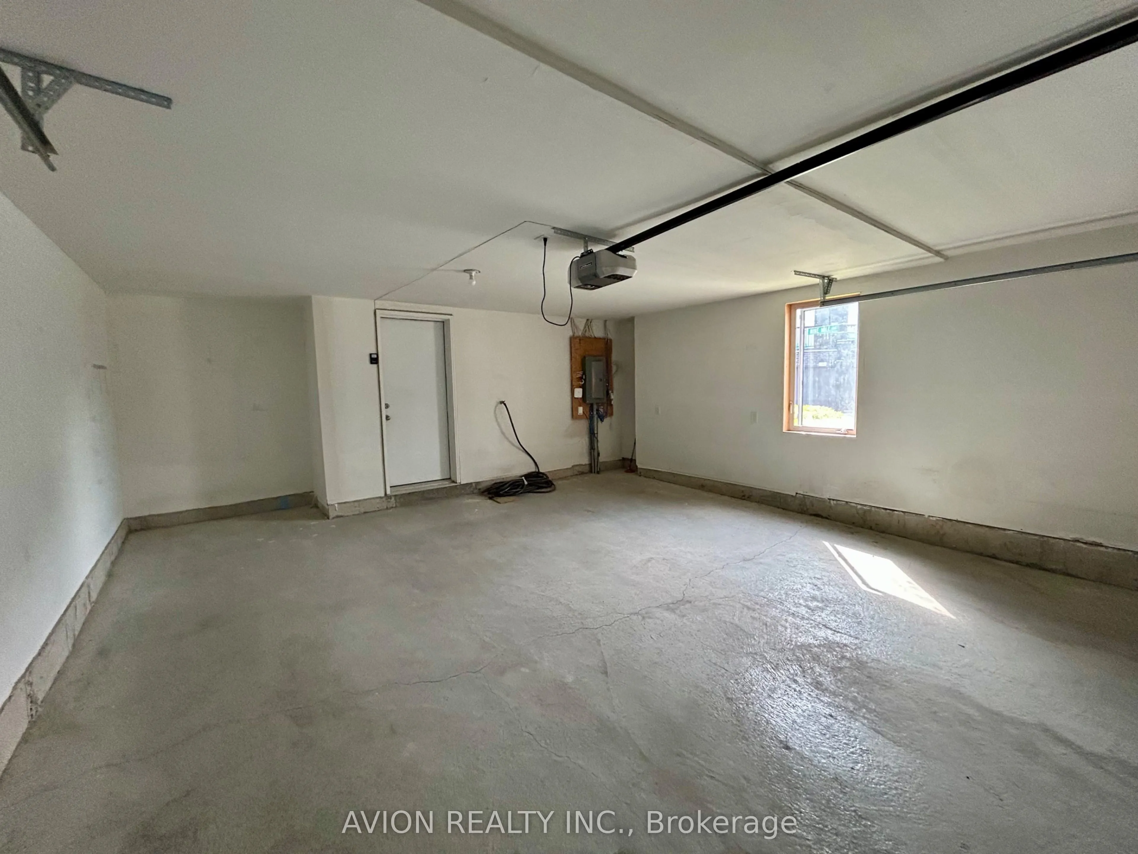 35 Thomas Armstrong Lane, #31