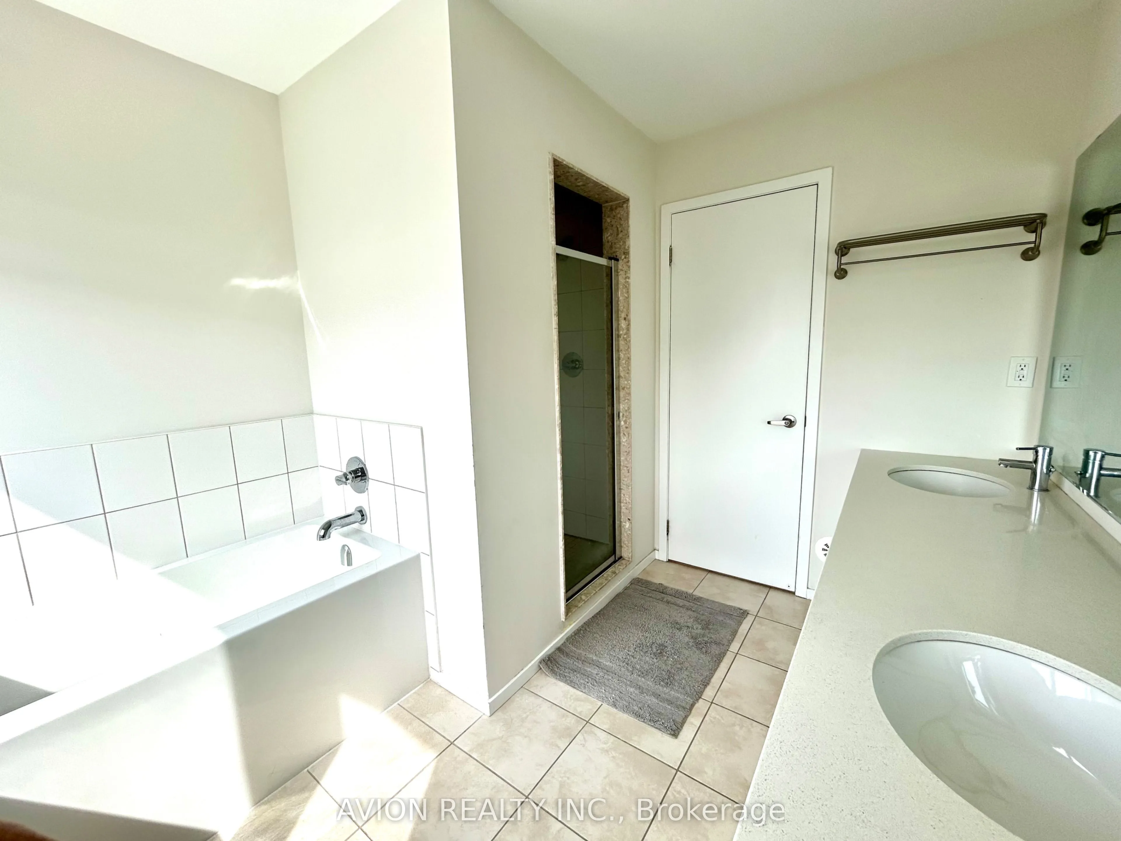 35 Thomas Armstrong Lane, #31