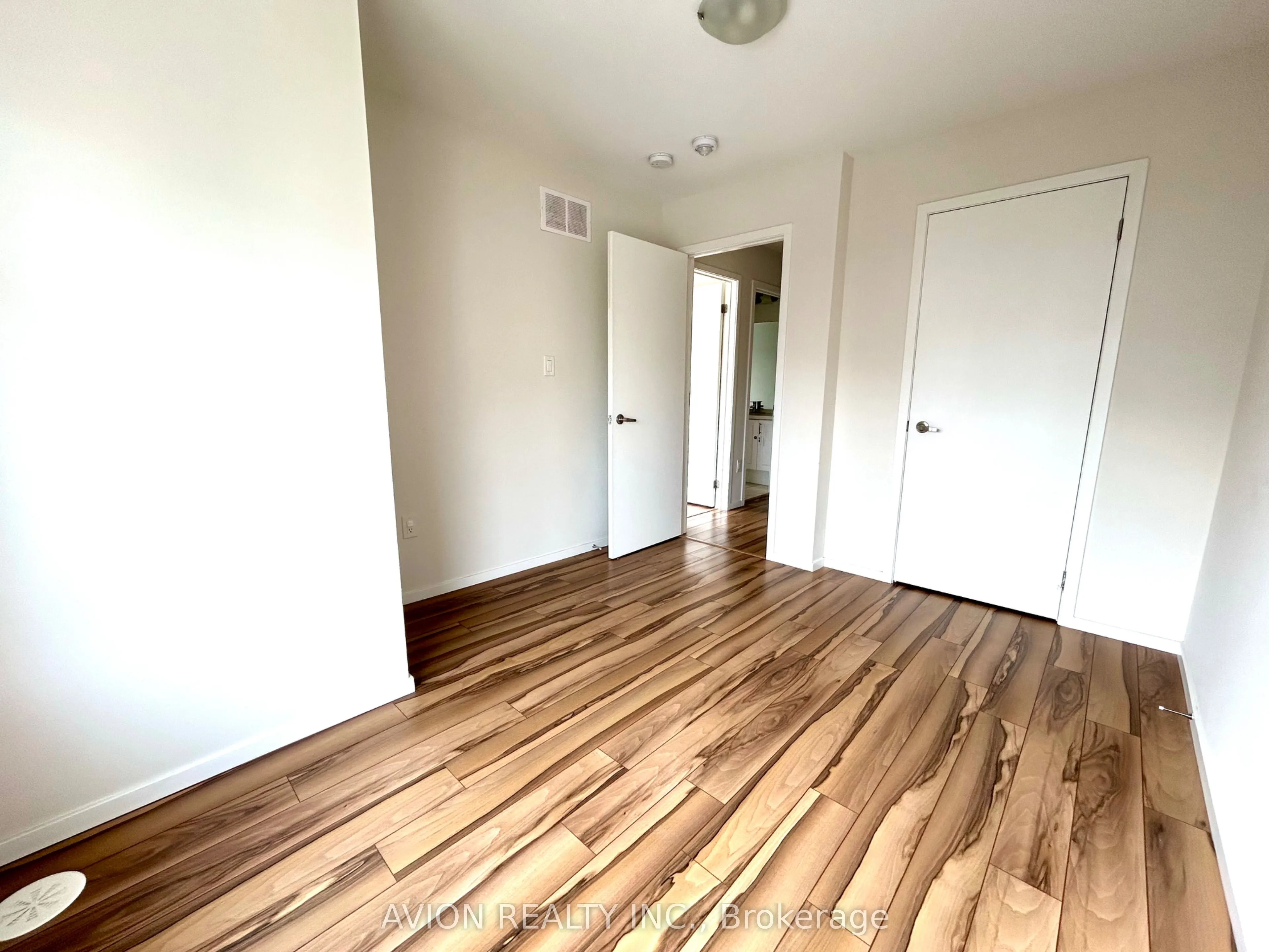 35 Thomas Armstrong Lane, #31