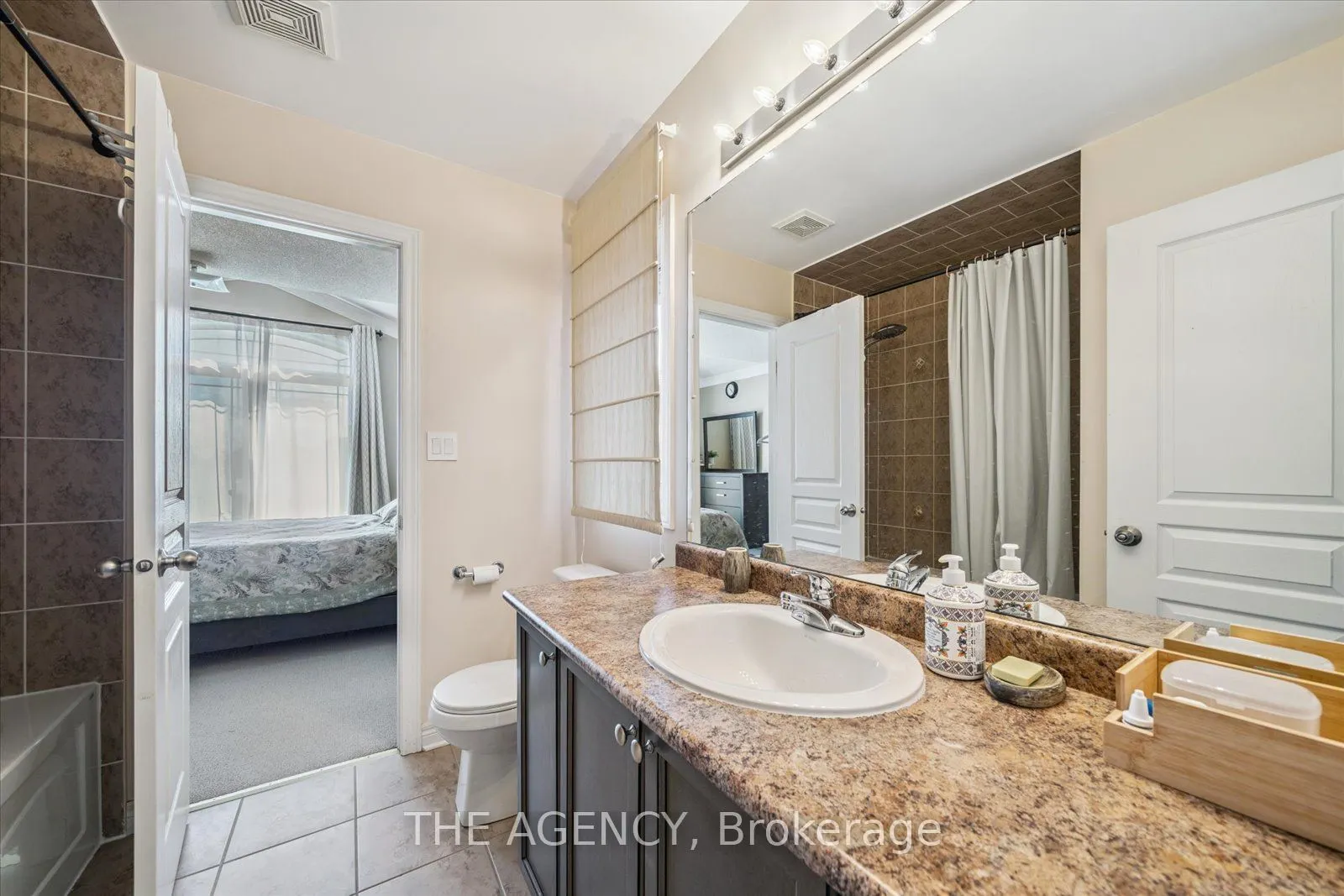 32 Timna Crescent