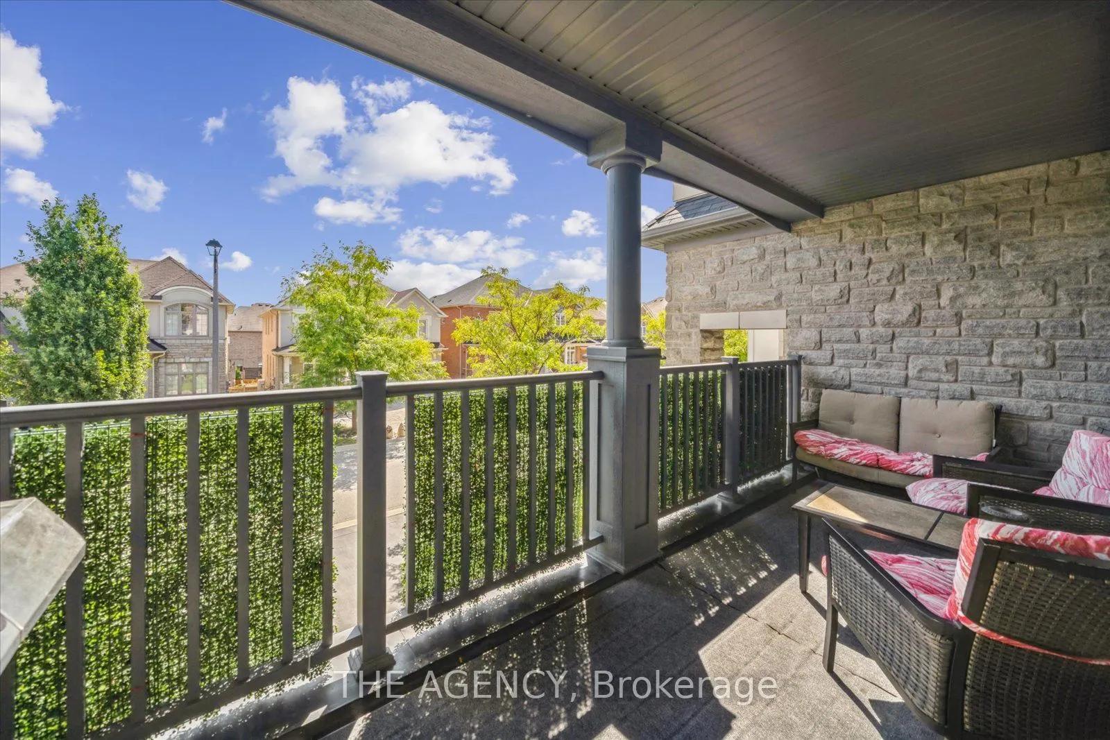 32 Timna Crescent