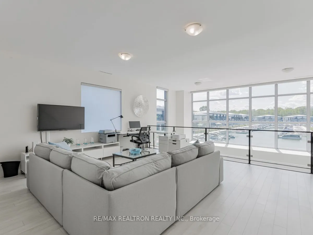 3700 Mangusta Court