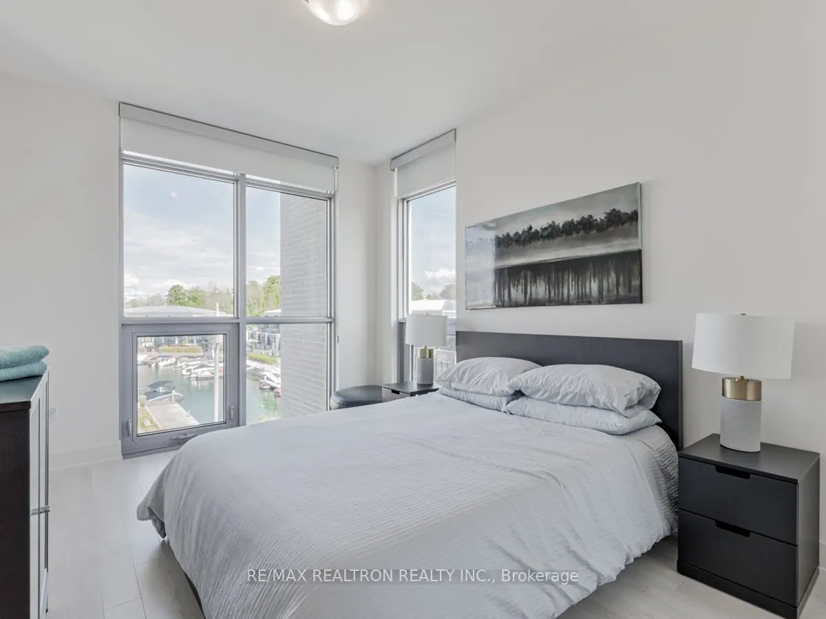 3700 Mangusta Court