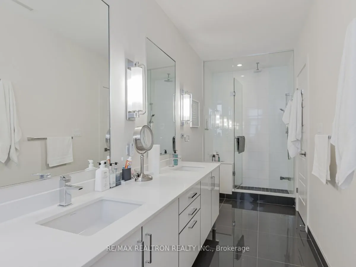 3700 Mangusta Court